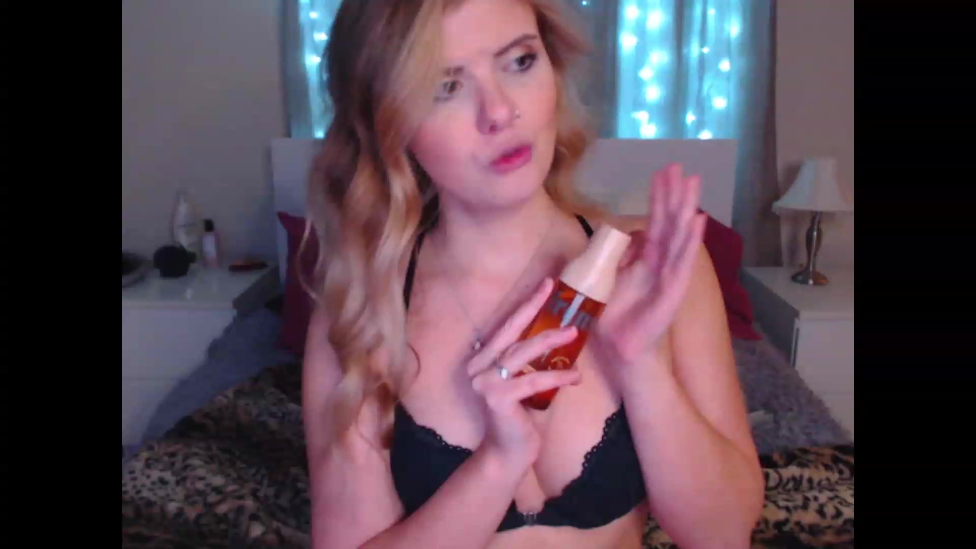 Gallery image thumbnail from Maddz_Jo's myfreecams stream on, 02/14/2024, 09:07 image 17 of 20