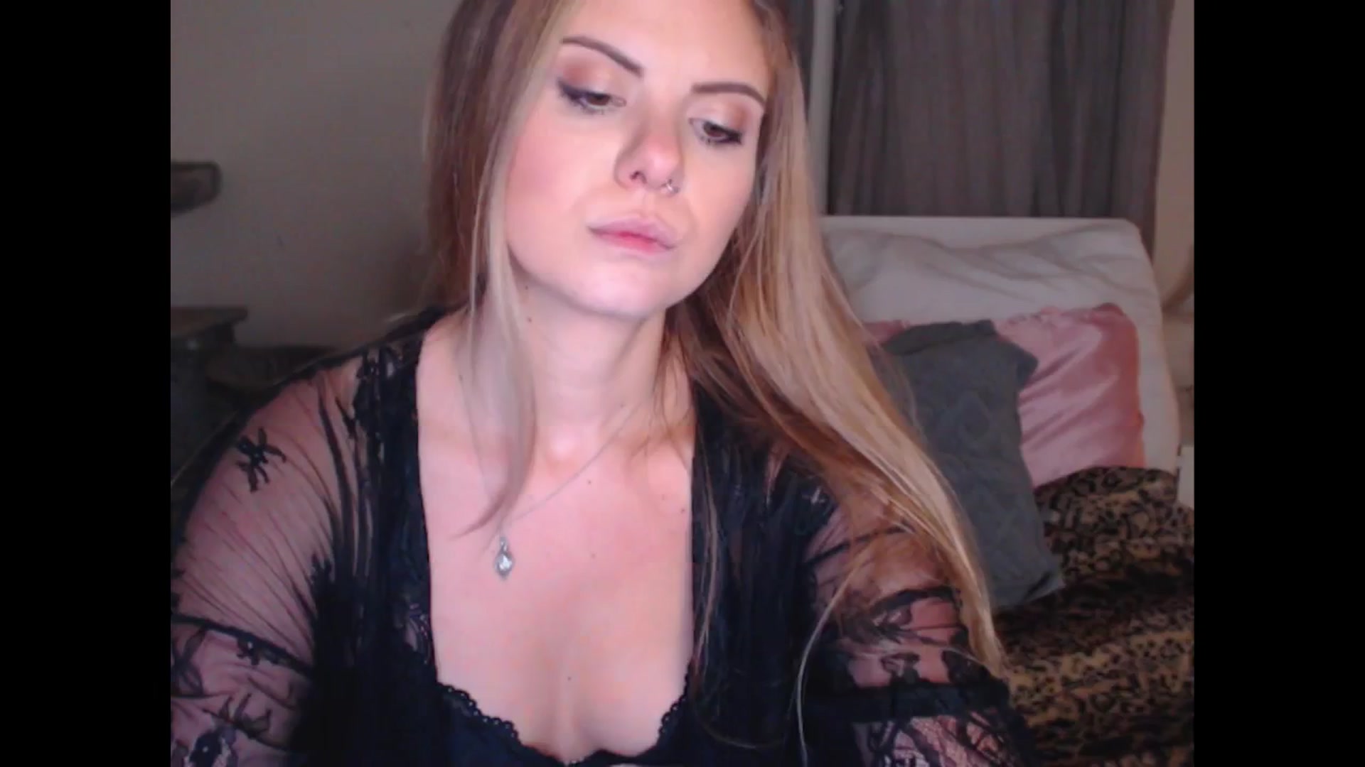 Gallery image thumbnail from Maddz_Jo's myfreecams stream on, 04/27/2024, 07:46 image 8 of 20
