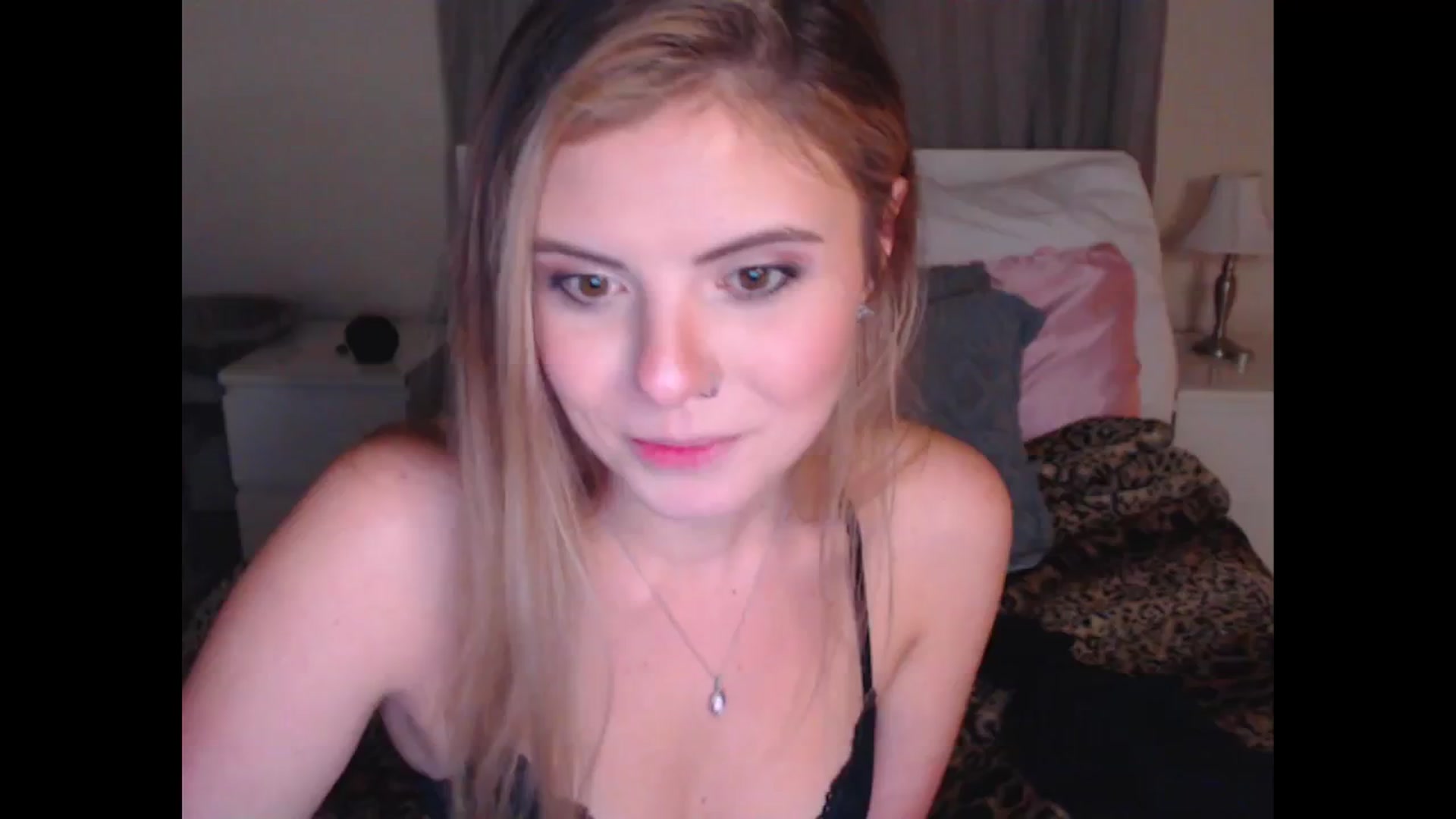 Gallery image thumbnail from Maddz_Jo's myfreecams stream on, 04/27/2024, 09:25 image 20 of 20