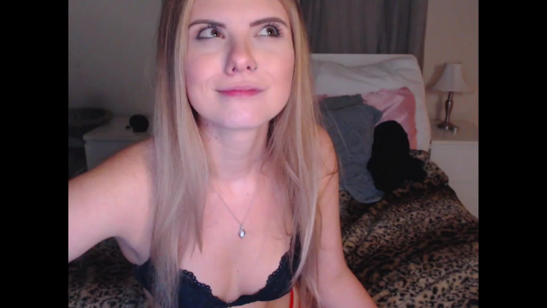 Gallery image thumbnail from Maddz_Jo's myfreecams stream on, 04/27/2024, 09:25 image 7 of 20