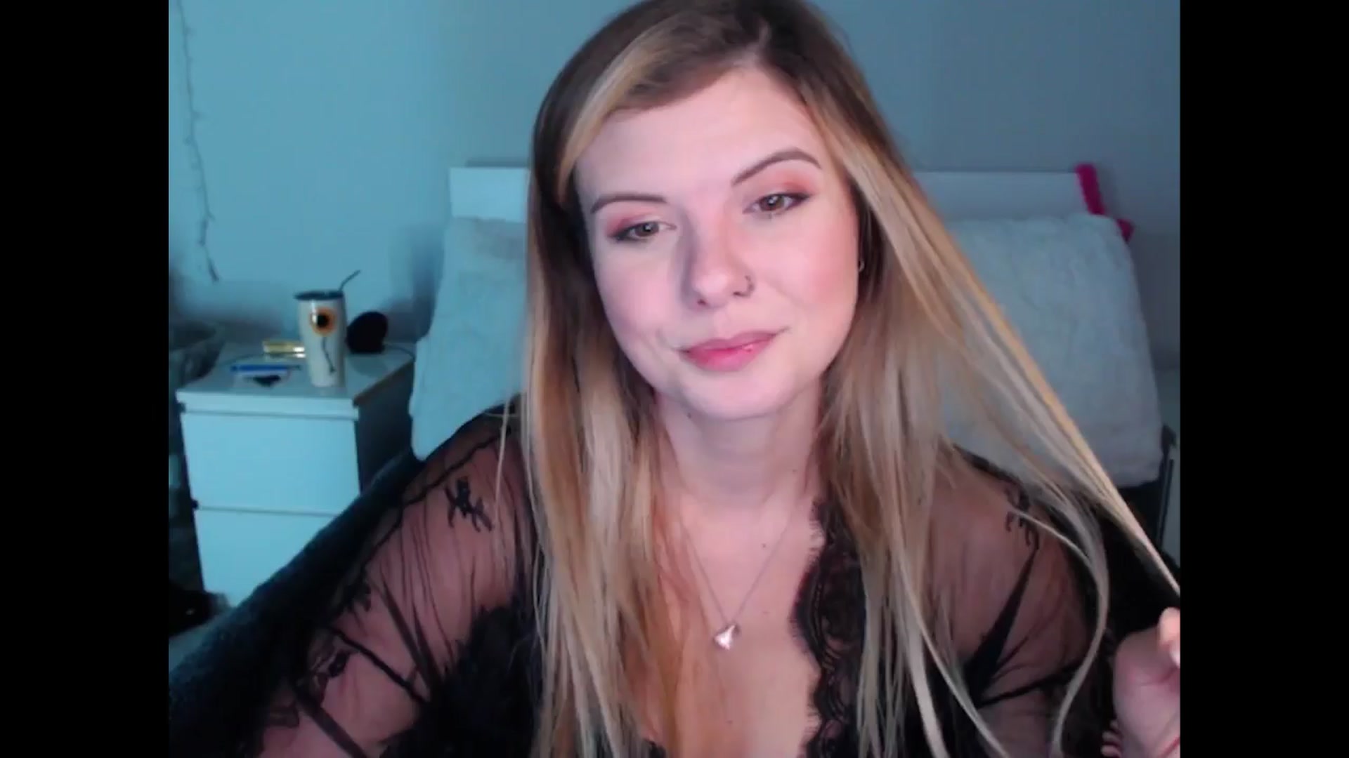 Gallery image thumbnail from Maddz_Jo's myfreecams stream on, 06/16/2024, 07:26 image 12 of 20