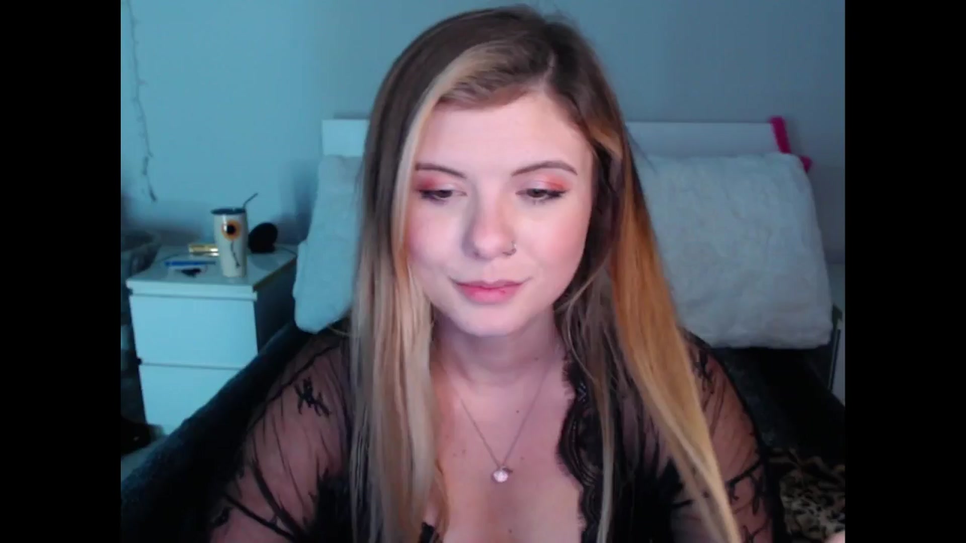 Gallery image thumbnail from Maddz_Jo's myfreecams stream on, 06/16/2024, 07:26 image 11 of 20