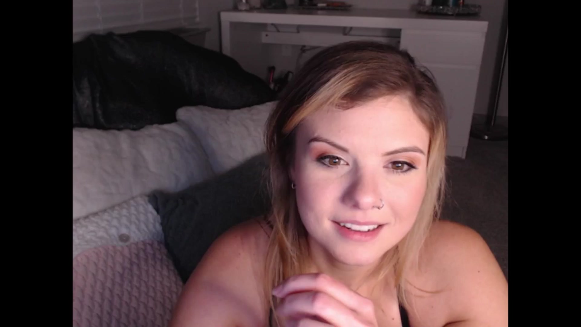 Gallery image thumbnail from Maddz_Jo's myfreecams stream on, 07/21/2024, 10:04 image 8 of 20