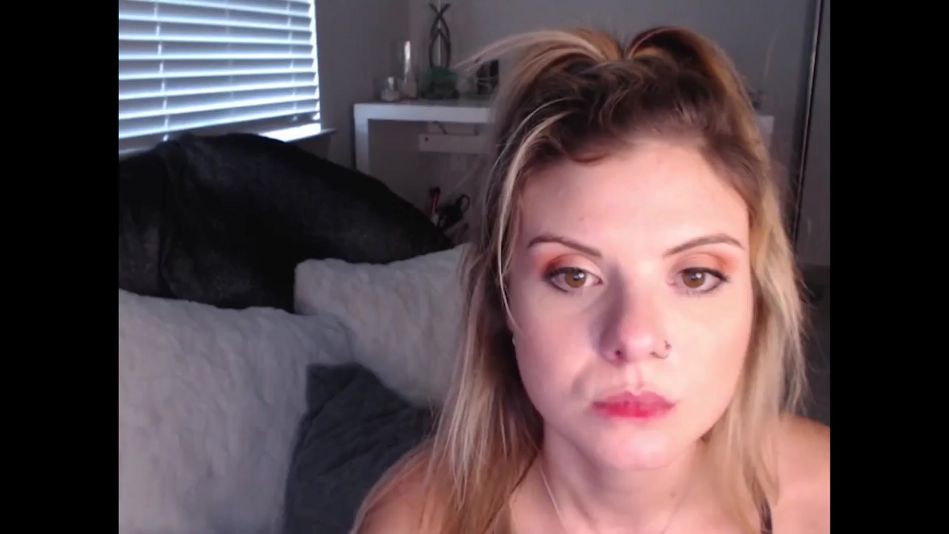 Gallery image thumbnail from Maddz_Jo's myfreecams stream on, 07/21/2024, 11:57 image 6 of 20