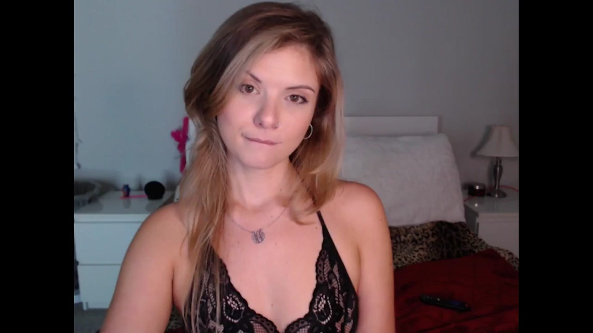 Gallery image thumbnail from Maddz_Jo's myfreecams stream on, 08/23/2024, 06:45 image 12 of 20