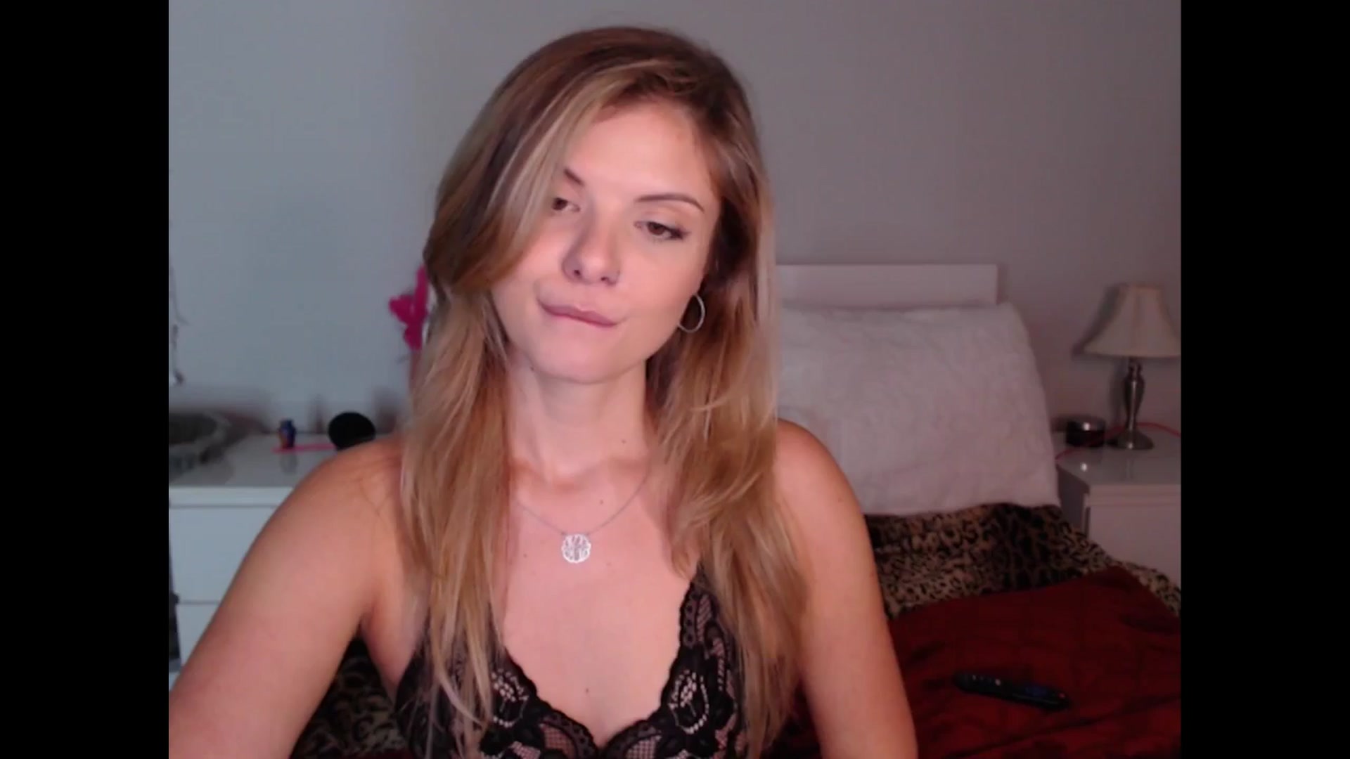 Gallery image thumbnail from Maddz_Jo's myfreecams stream on, 08/23/2024, 06:45 image 7 of 20