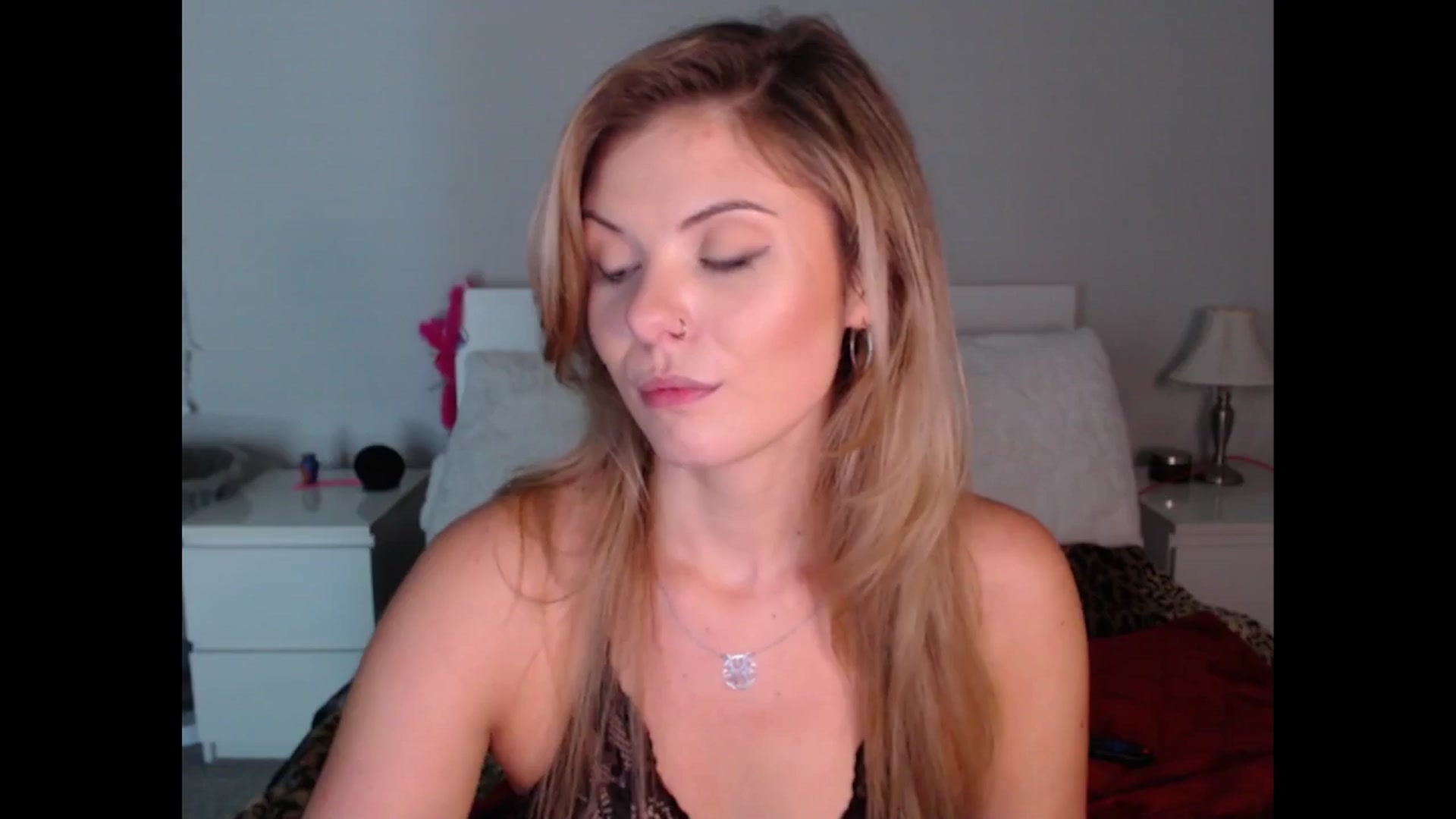 Gallery image thumbnail from Maddz_Jo's myfreecams stream on, 08/23/2024, 06:45 image 8 of 20