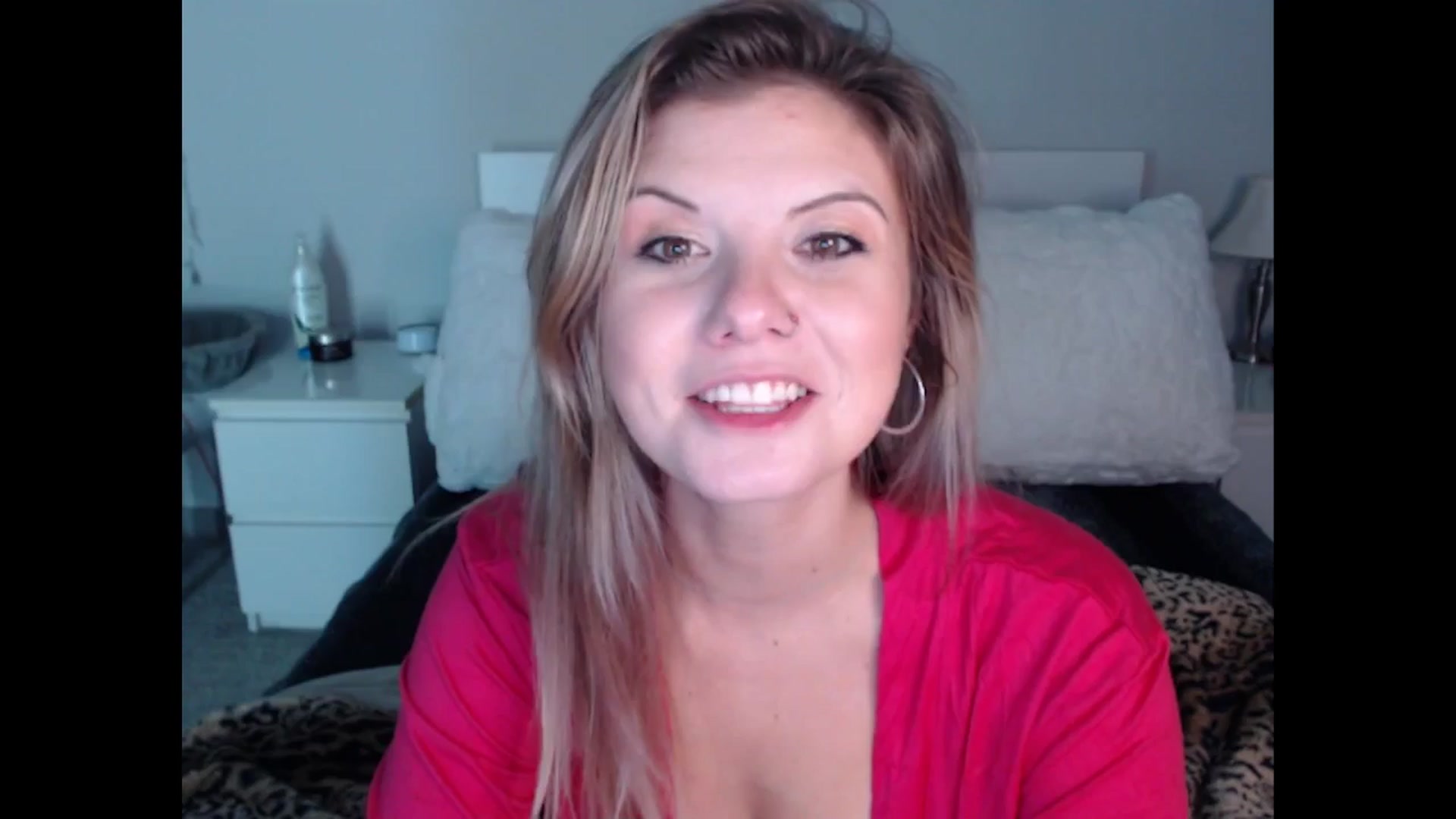 Gallery image thumbnail from Maddz_Jo's myfreecams stream on, 10/19/2024, 08:55 image 10 of 20