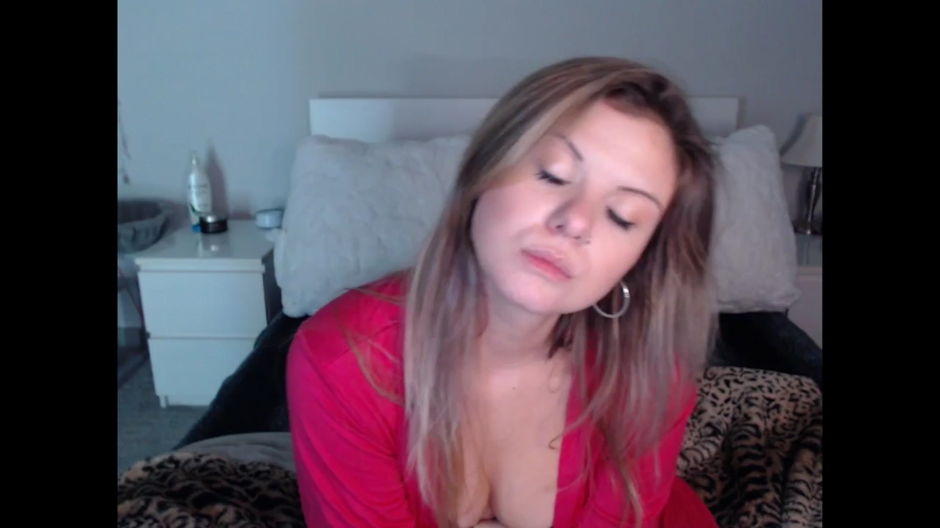 Gallery image thumbnail from Maddz_Jo's myfreecams stream on, 10/19/2024, 08:55 image 12 of 20