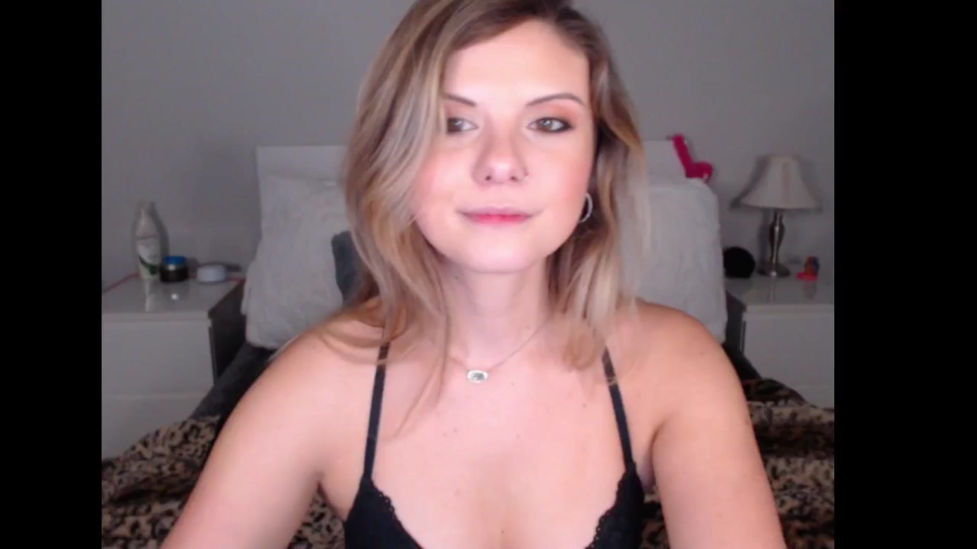 Gallery image thumbnail from Maddz_Jo's myfreecams stream on, 11/29/2024, 07:24 image 3 of 20