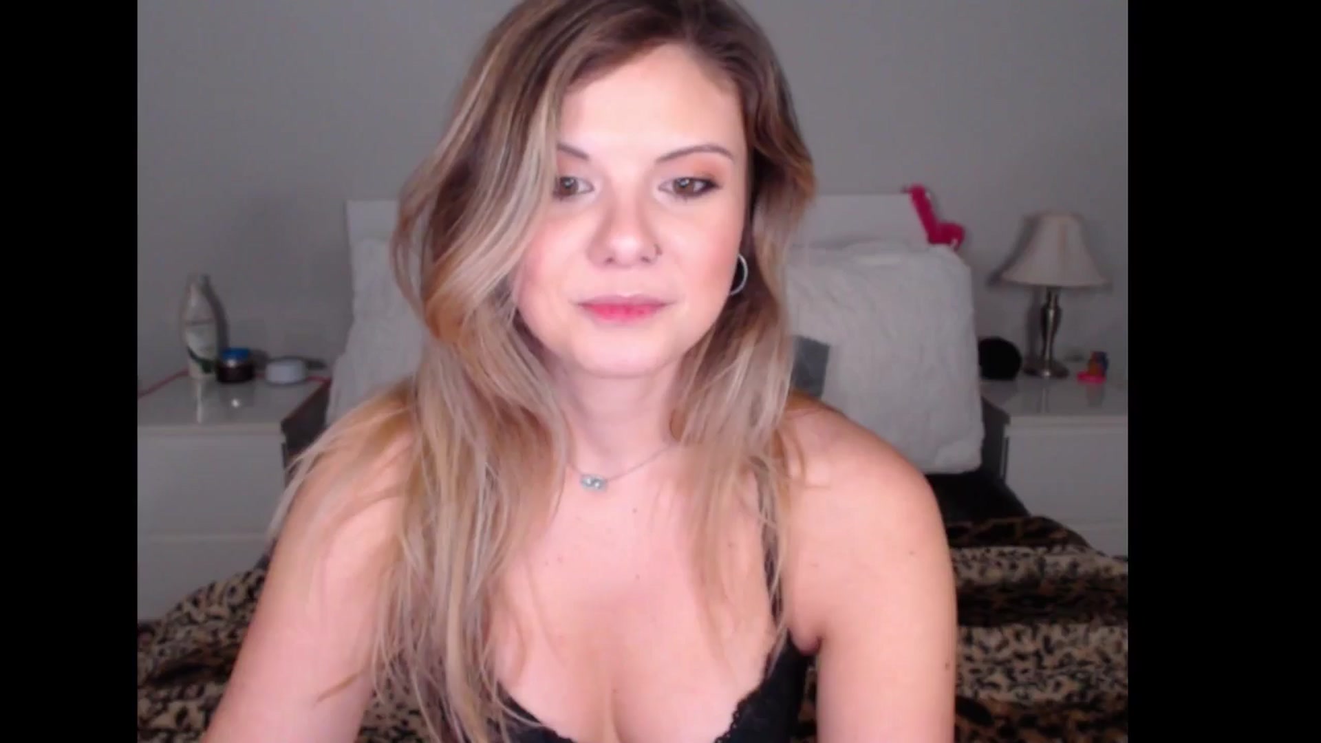 Gallery image thumbnail from Maddz_Jo's myfreecams stream on, 11/29/2024, 07:24 image 1 of 20