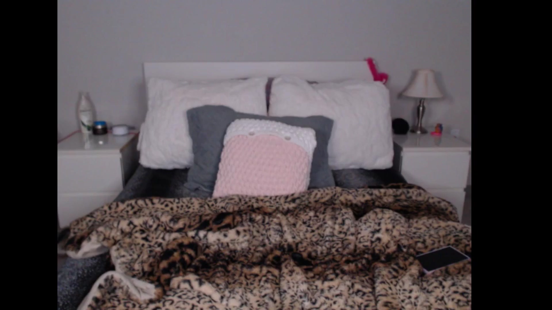 Gallery image thumbnail from Maddz_Jo's myfreecams stream on, 11/29/2024, 07:24 image 18 of 20