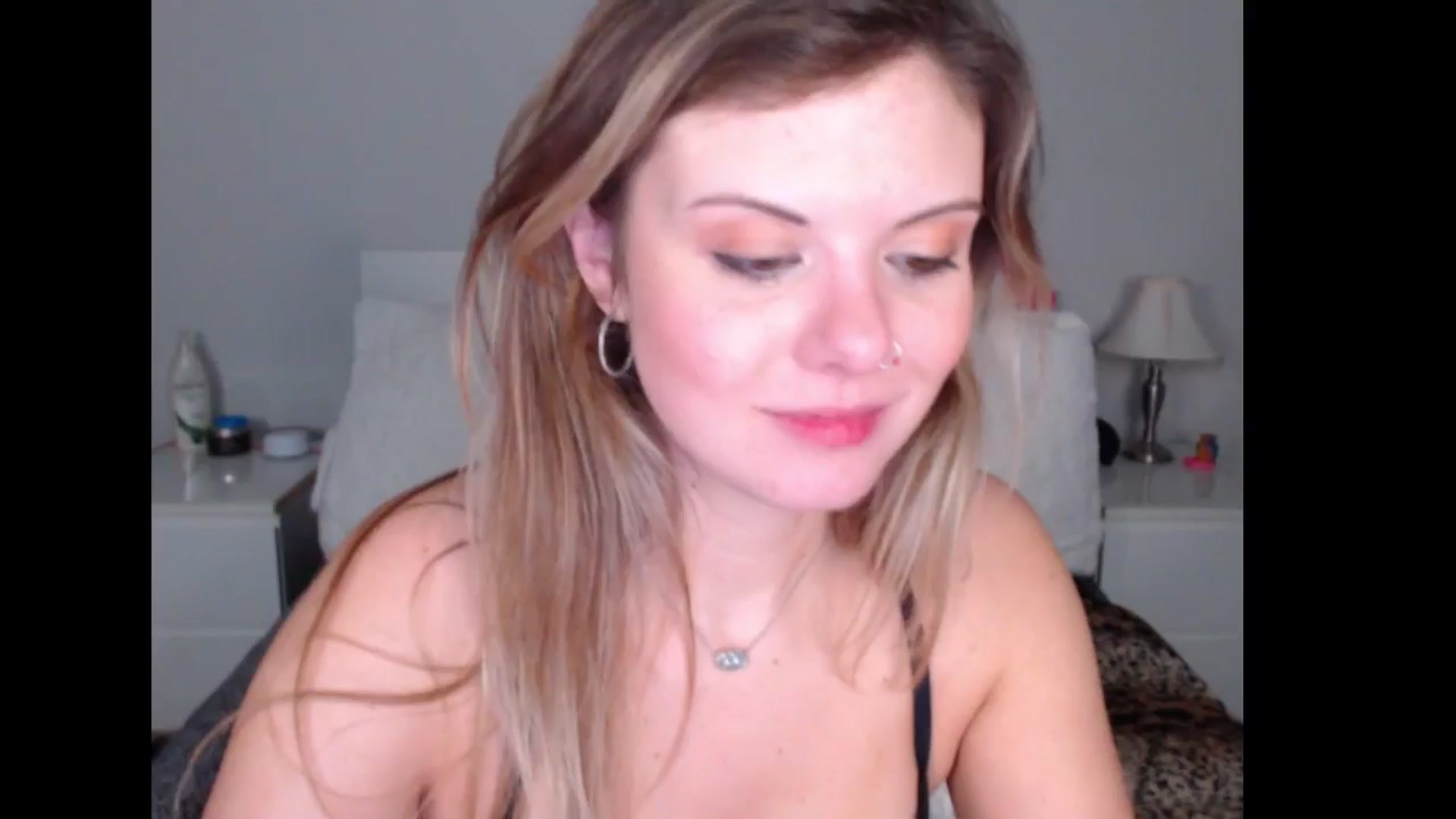 Gallery image thumbnail from Maddz_Jo's myfreecams stream on, 11/29/2024, 14:37 image 1 of 20