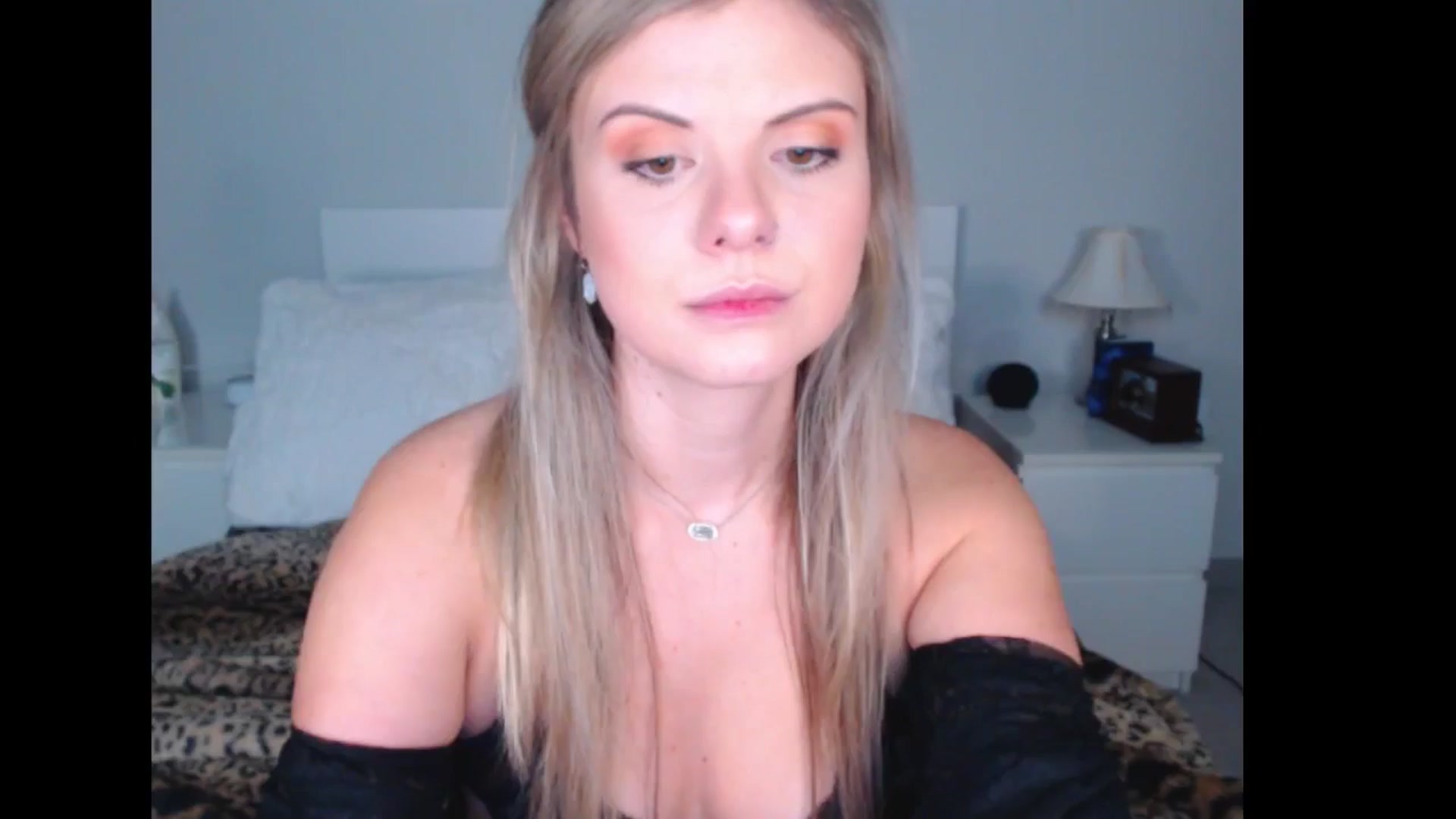 Gallery image thumbnail from Maddz_Jo's myfreecams stream on, 12/28/2024, 08:42 image 3 of 20