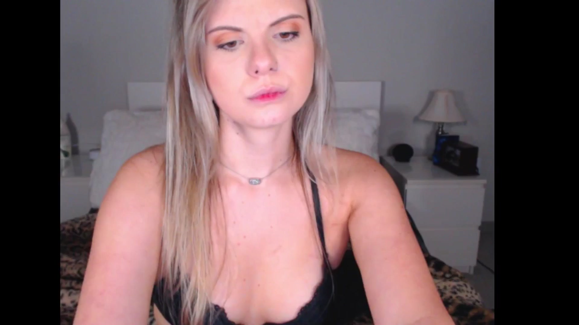 Gallery image thumbnail from Maddz_Jo's myfreecams stream on, 12/28/2024, 08:42 image 13 of 20