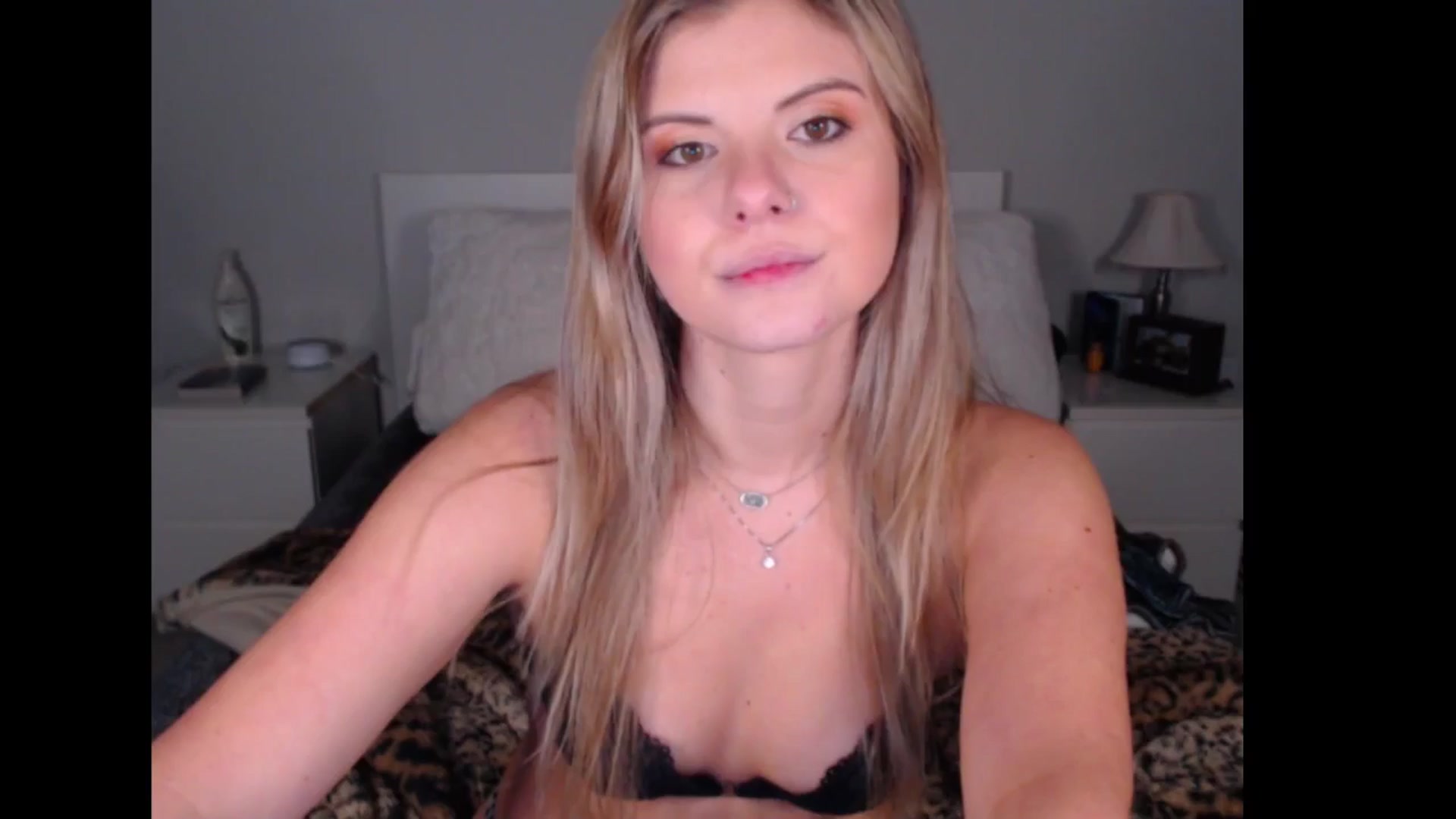 Gallery image thumbnail from Maddz_Jo's myfreecams stream on, 01/12/2025, 09:19 image 2 of 20