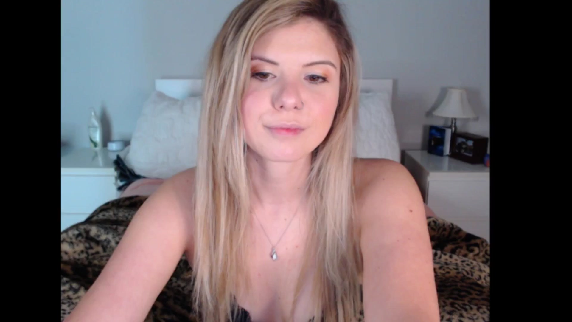 Gallery image thumbnail from Maddz_Jo's myfreecams stream on, 03/30/2025, 06:07 image 5 of 20