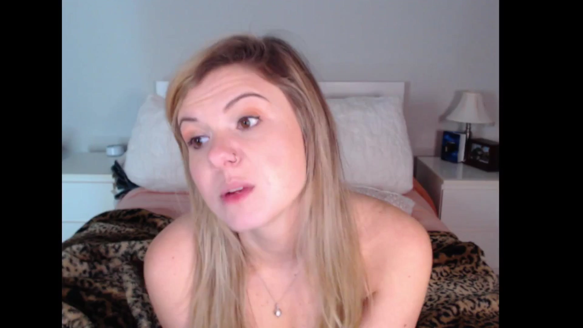 Gallery image thumbnail from Maddz_Jo's myfreecams stream on, 03/30/2025, 07:53 image 12 of 20
