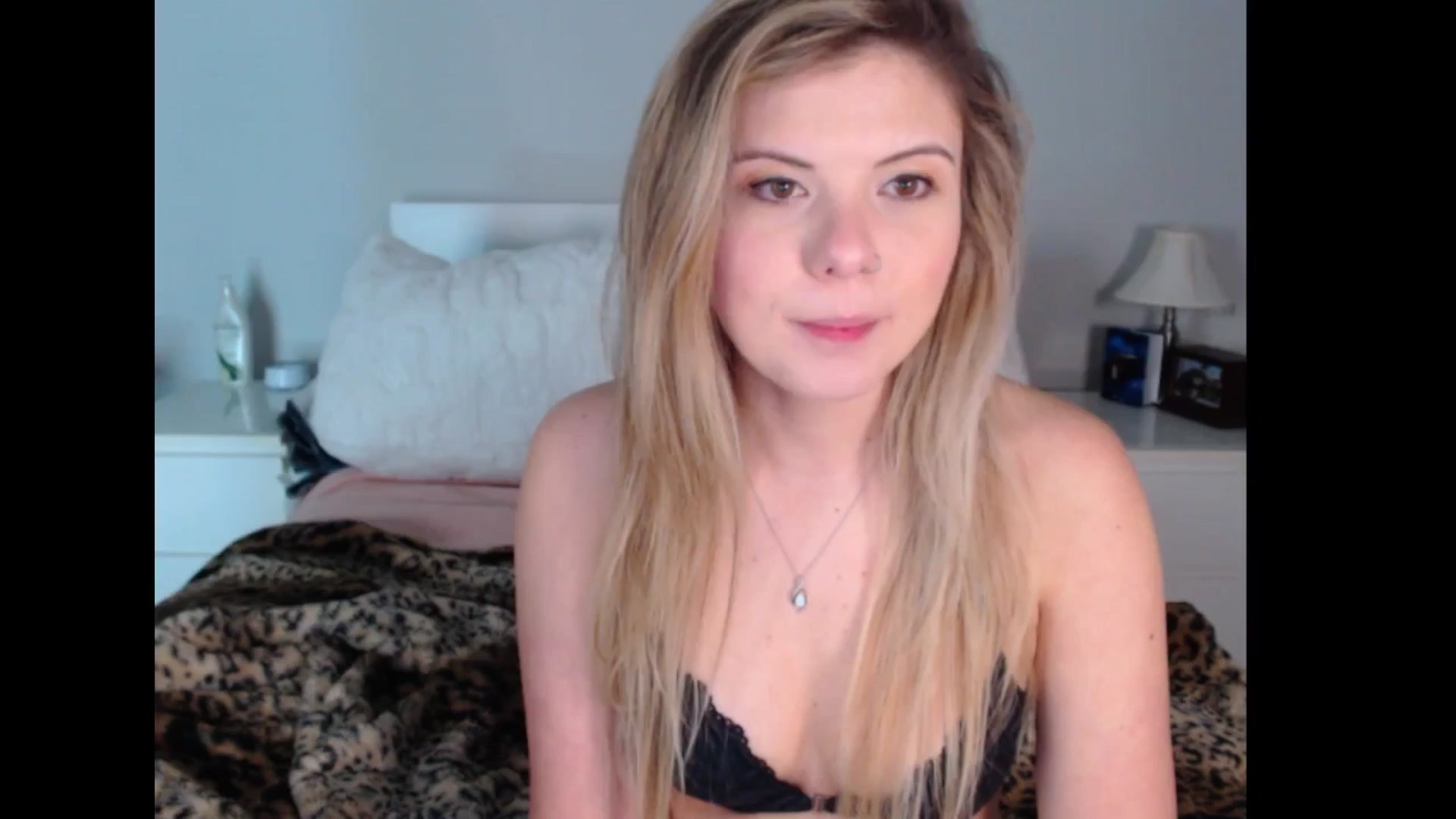 Gallery image thumbnail from Maddz_Jo's myfreecams stream on, 03/30/2025, 07:53 image 2 of 20