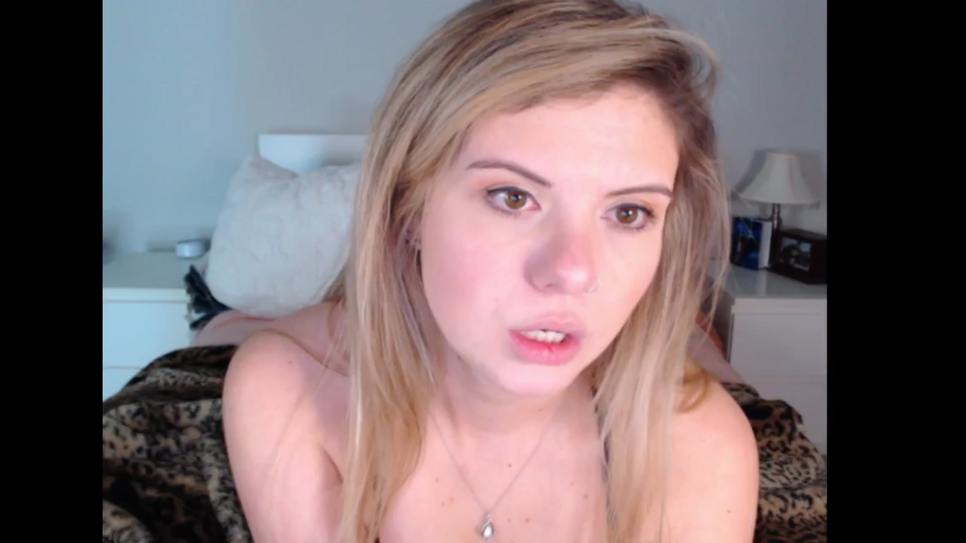 Gallery image thumbnail from Maddz_Jo's myfreecams stream on, 03/30/2025, 07:53 image 14 of 20