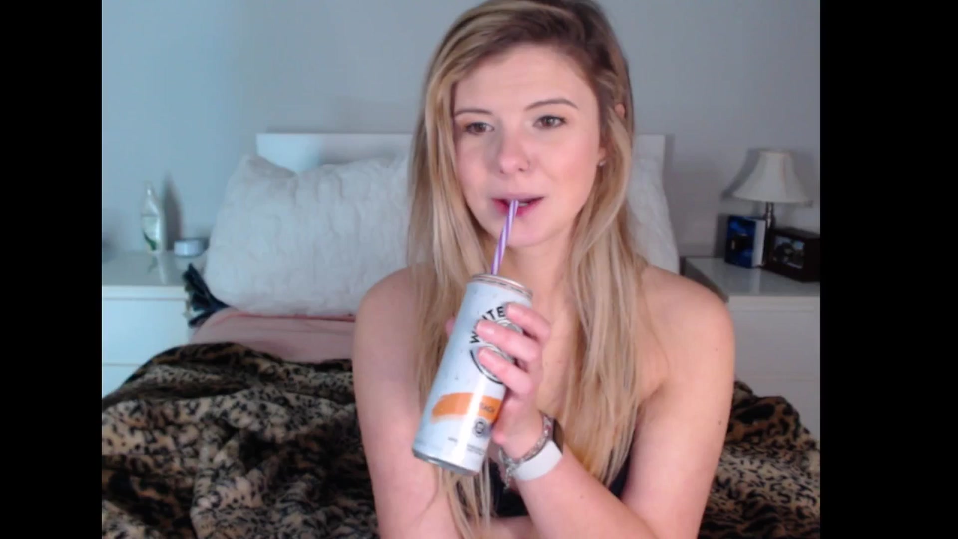 Gallery image thumbnail from Maddz_Jo's myfreecams stream on, 03/30/2025, 07:53 image 4 of 20