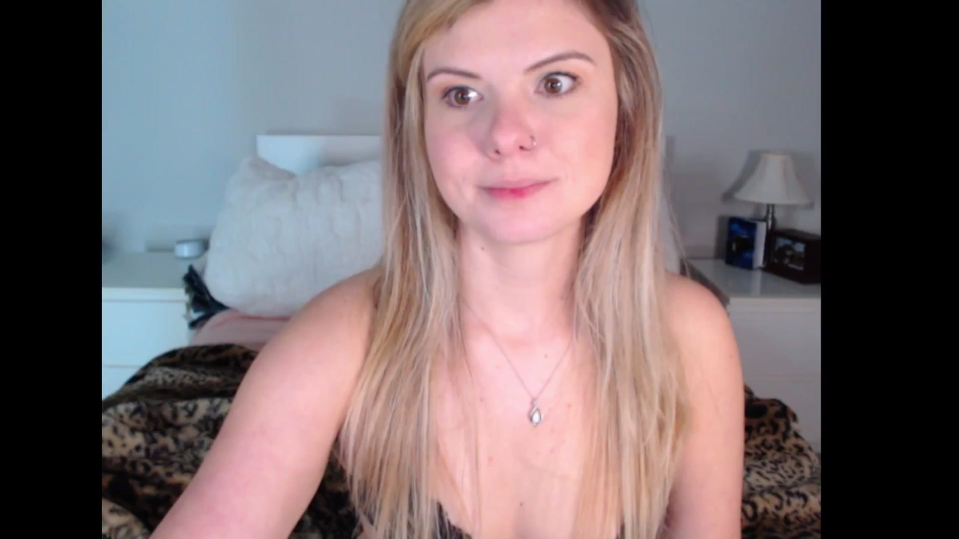 Gallery image thumbnail from Maddz_Jo's myfreecams stream on, 03/30/2025, 07:53 image 16 of 20