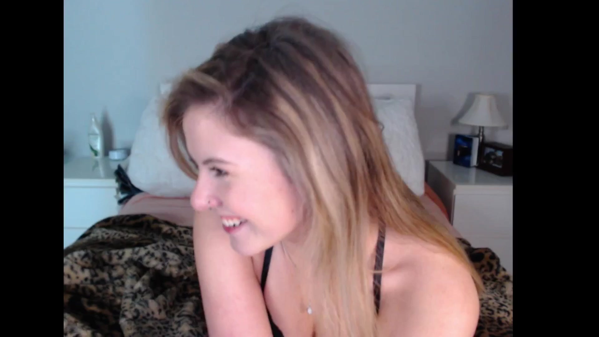 Gallery image thumbnail from Maddz_Jo's myfreecams stream on, 03/30/2025, 07:53 image 6 of 20