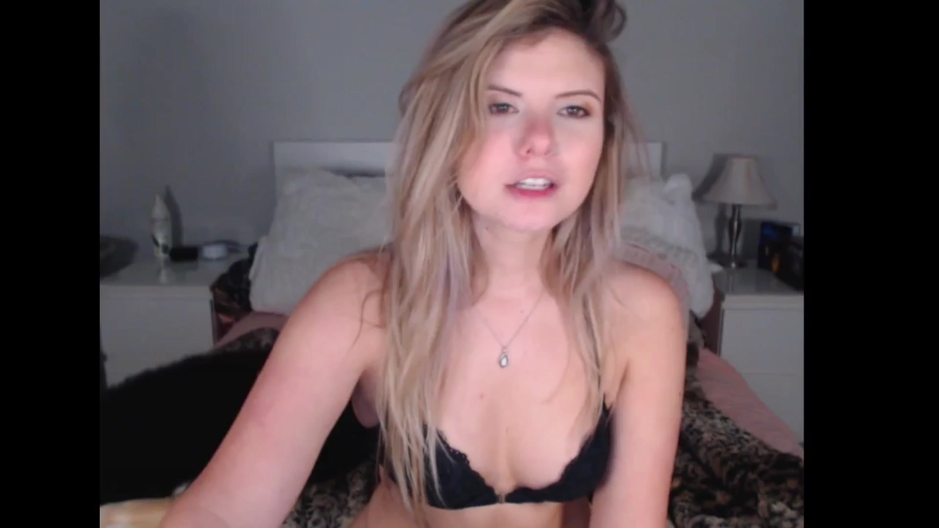 Gallery image thumbnail from Maddz_Jo's myfreecams stream on, 04/27/2025, 07:49 image 4 of 20