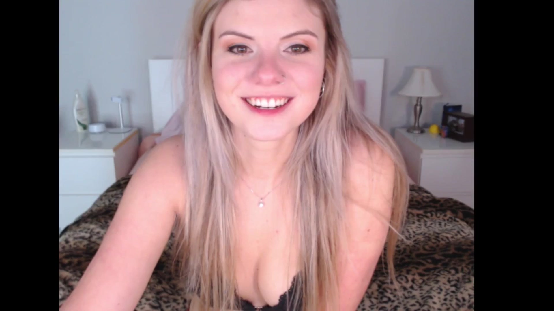 Gallery image thumbnail from Maddz_Jo's myfreecams stream on, 05/30/2025, 16:56 image 1 of 20