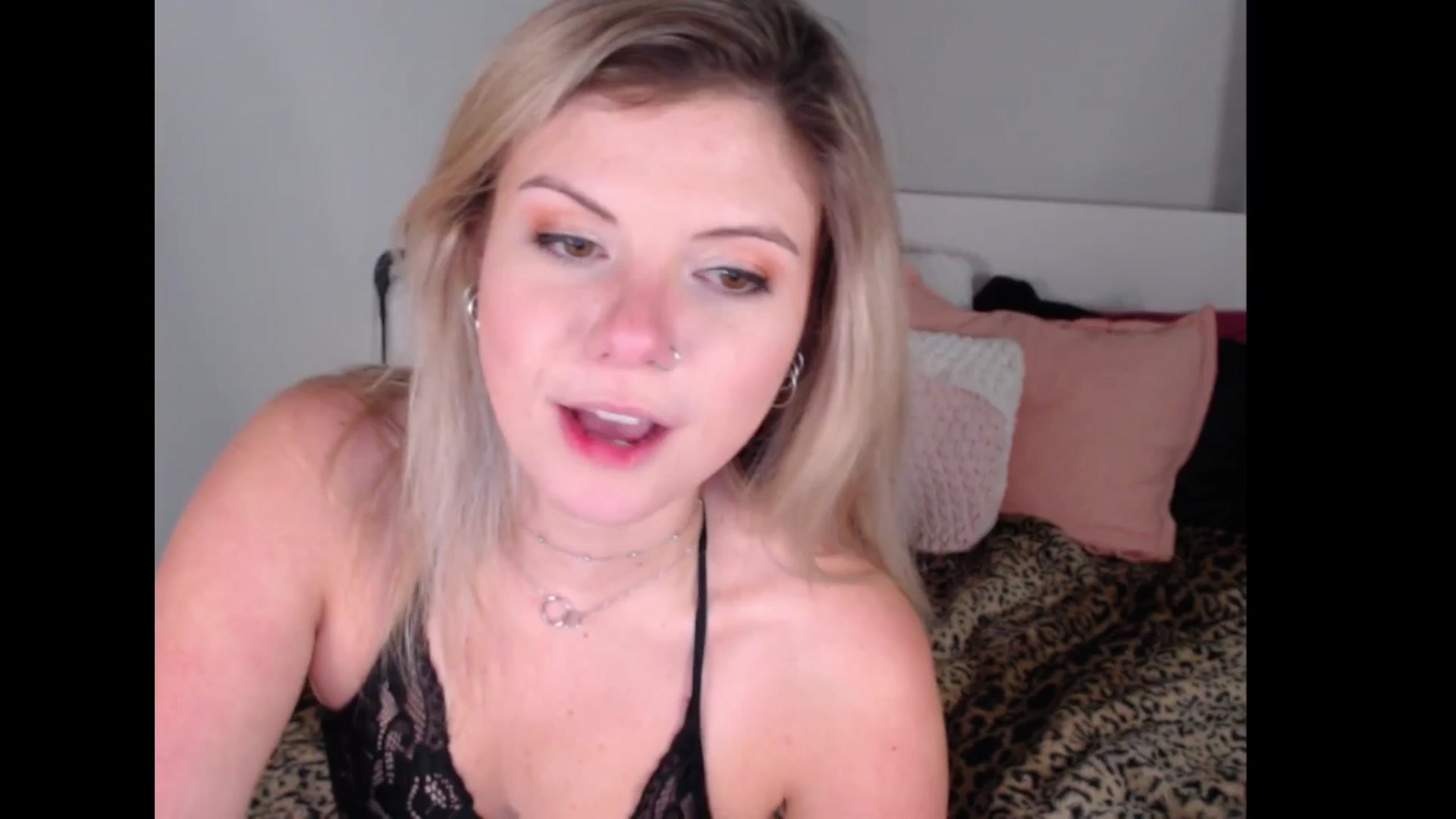 Gallery image thumbnail from Maddz_Jo's myfreecams stream on, 06/25/2025, 07:52 image 4 of 20