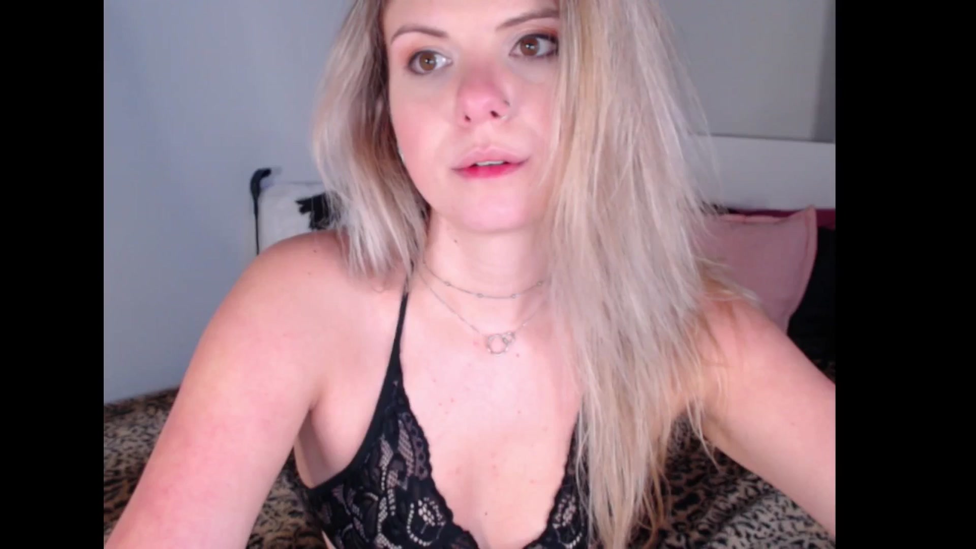 Gallery image thumbnail from Maddz_Jo's myfreecams stream on, 06/25/2025, 07:52 image 16 of 20