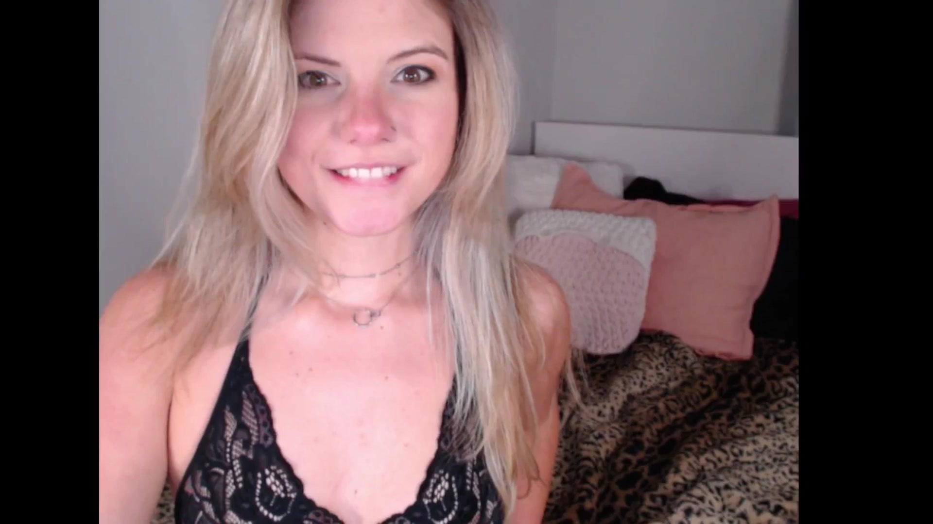Gallery image thumbnail from Maddz_Jo's myfreecams stream on, 06/25/2025, 07:52 image 3 of 20
