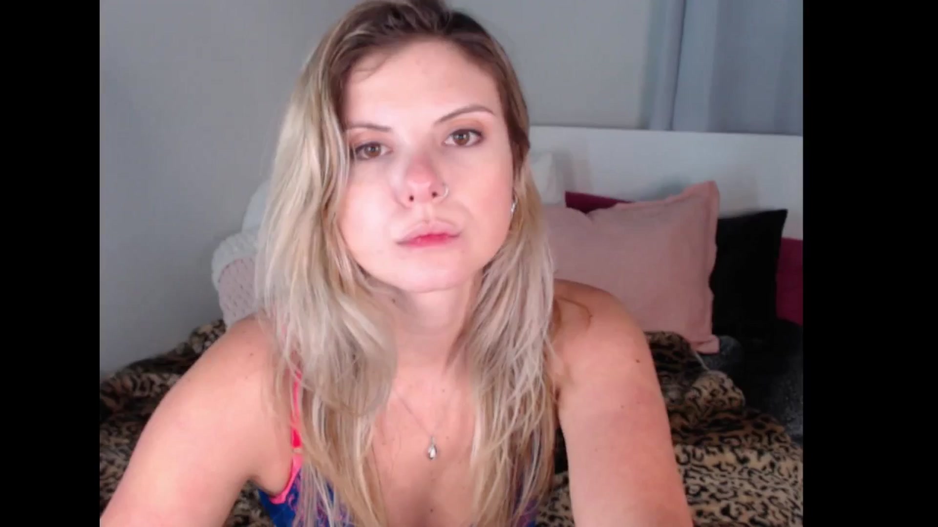 Gallery image thumbnail from Maddz_Jo's myfreecams stream on, 06/29/2025, 09:25 image 6 of 20