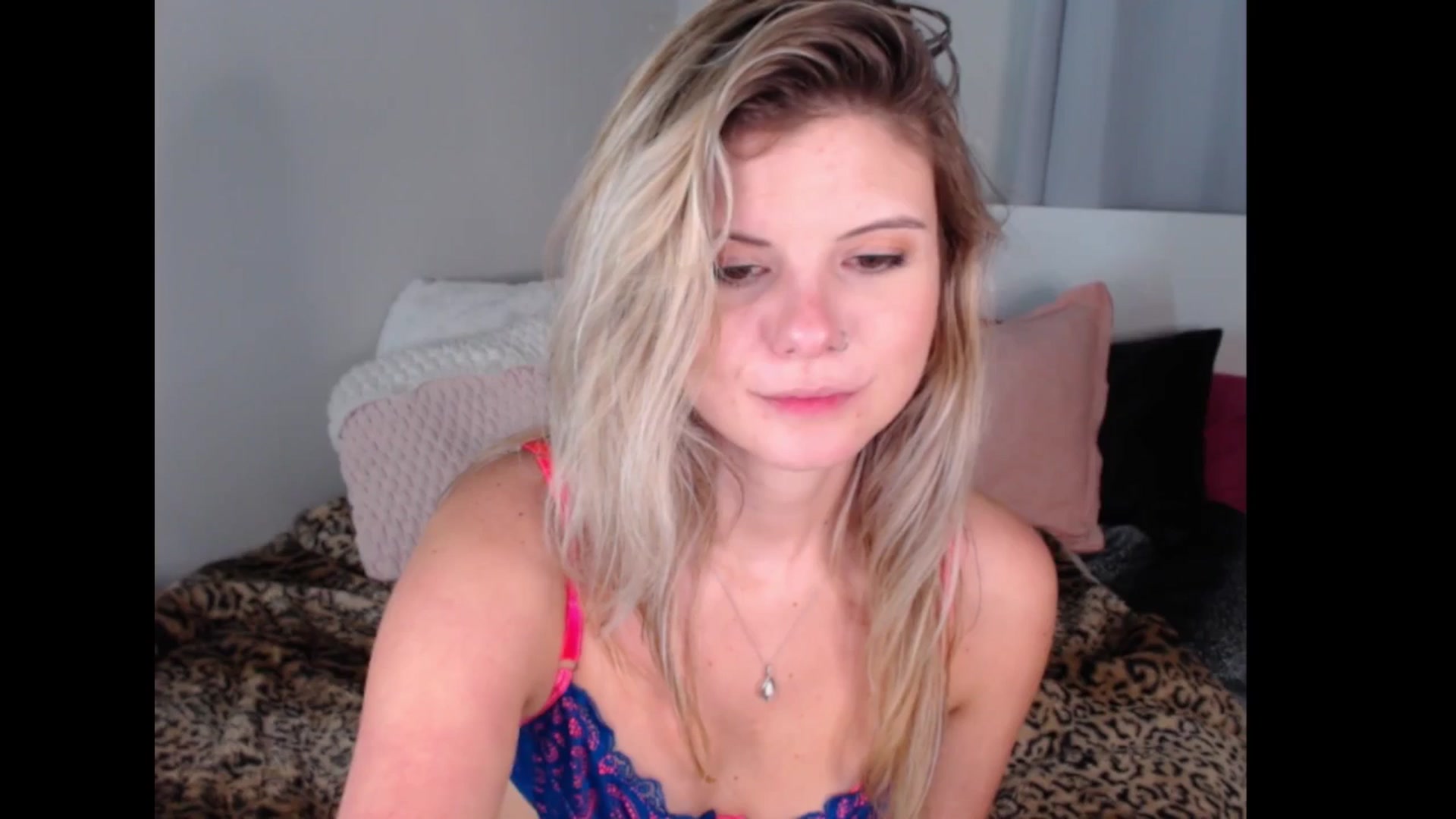 Gallery image thumbnail from Maddz_Jo's myfreecams stream on, 06/29/2025, 09:25 image 16 of 20