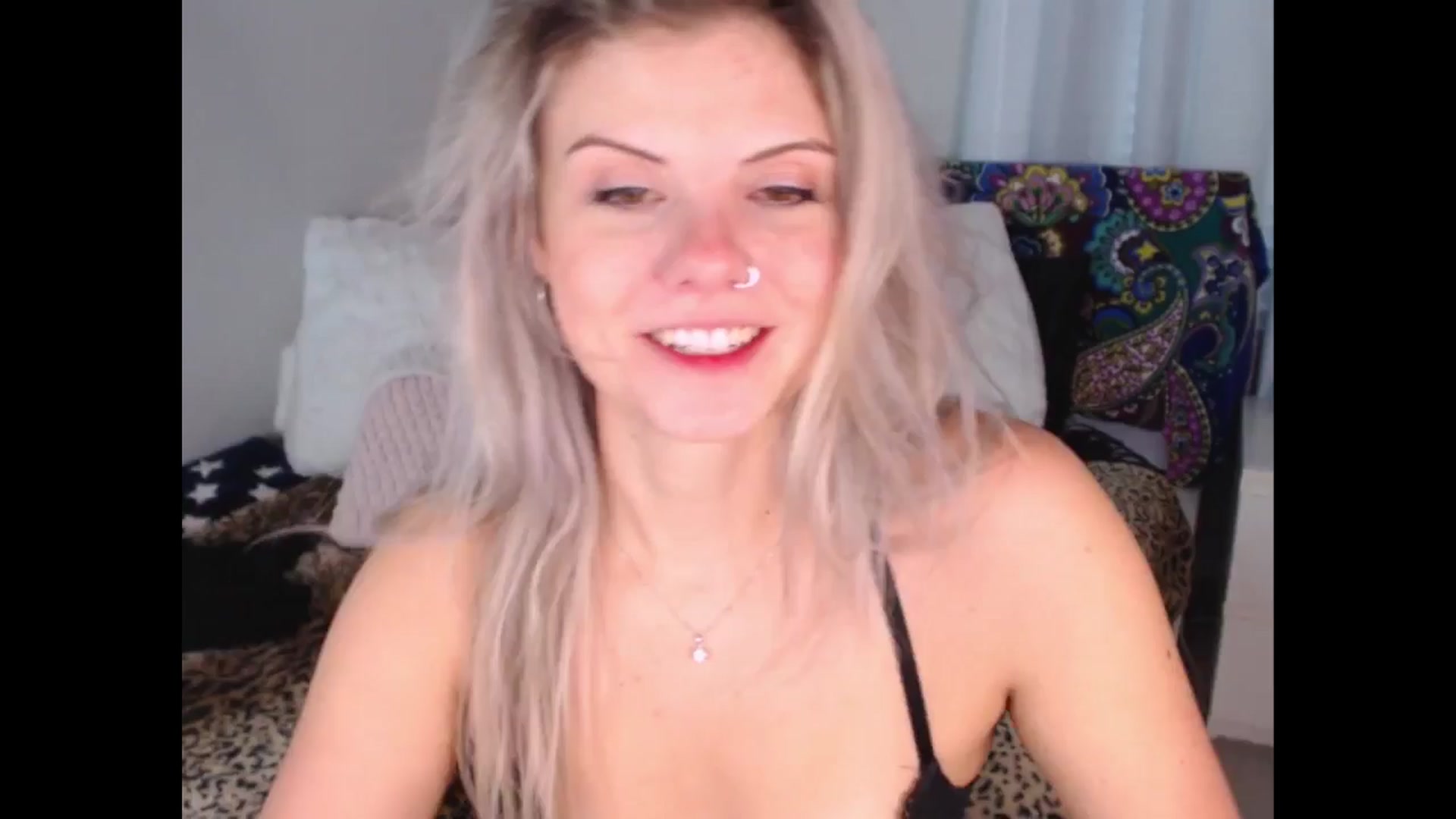 Gallery image thumbnail from Maddz_Jo's myfreecams stream on, 08/28/2025, 13:46 image 18 of 20