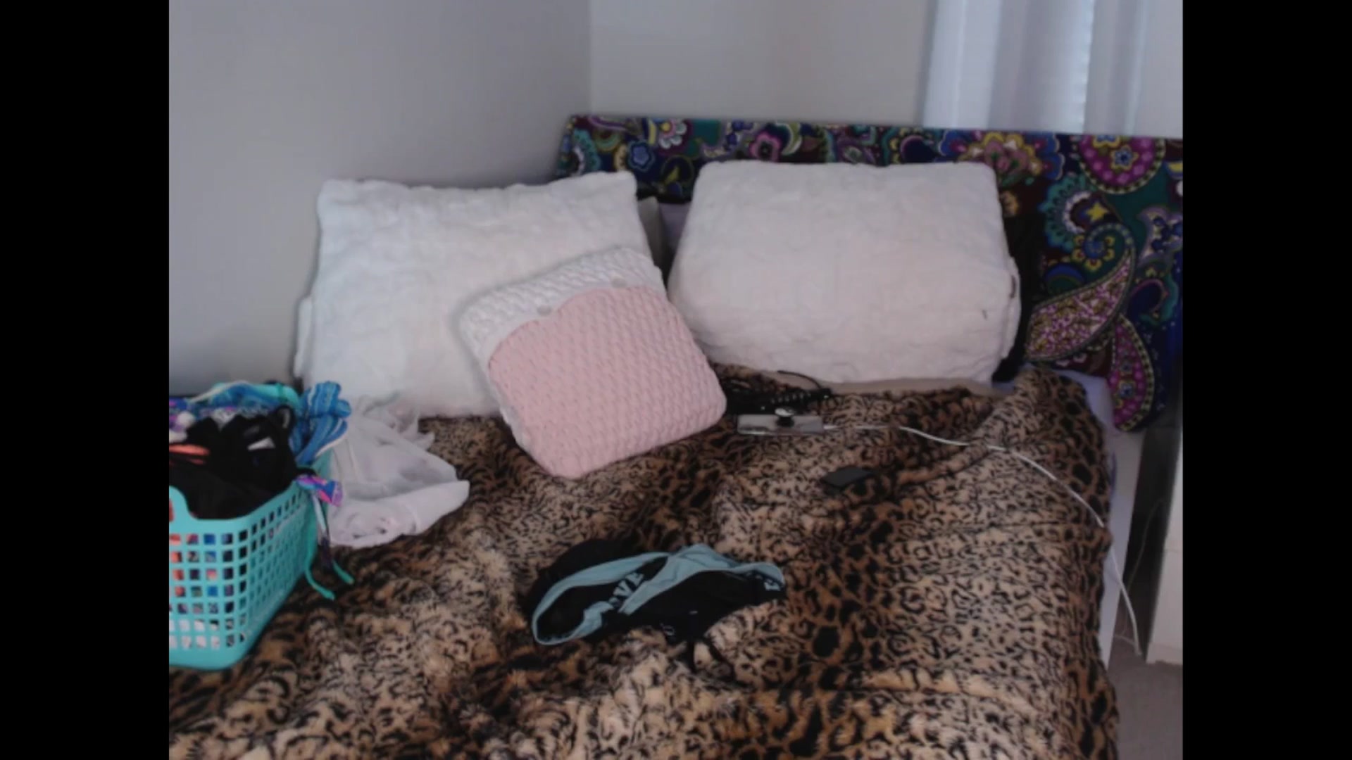 Gallery image thumbnail from Maddz_Jo's myfreecams stream on, 08/28/2025, 14:54 image 18 of 20
