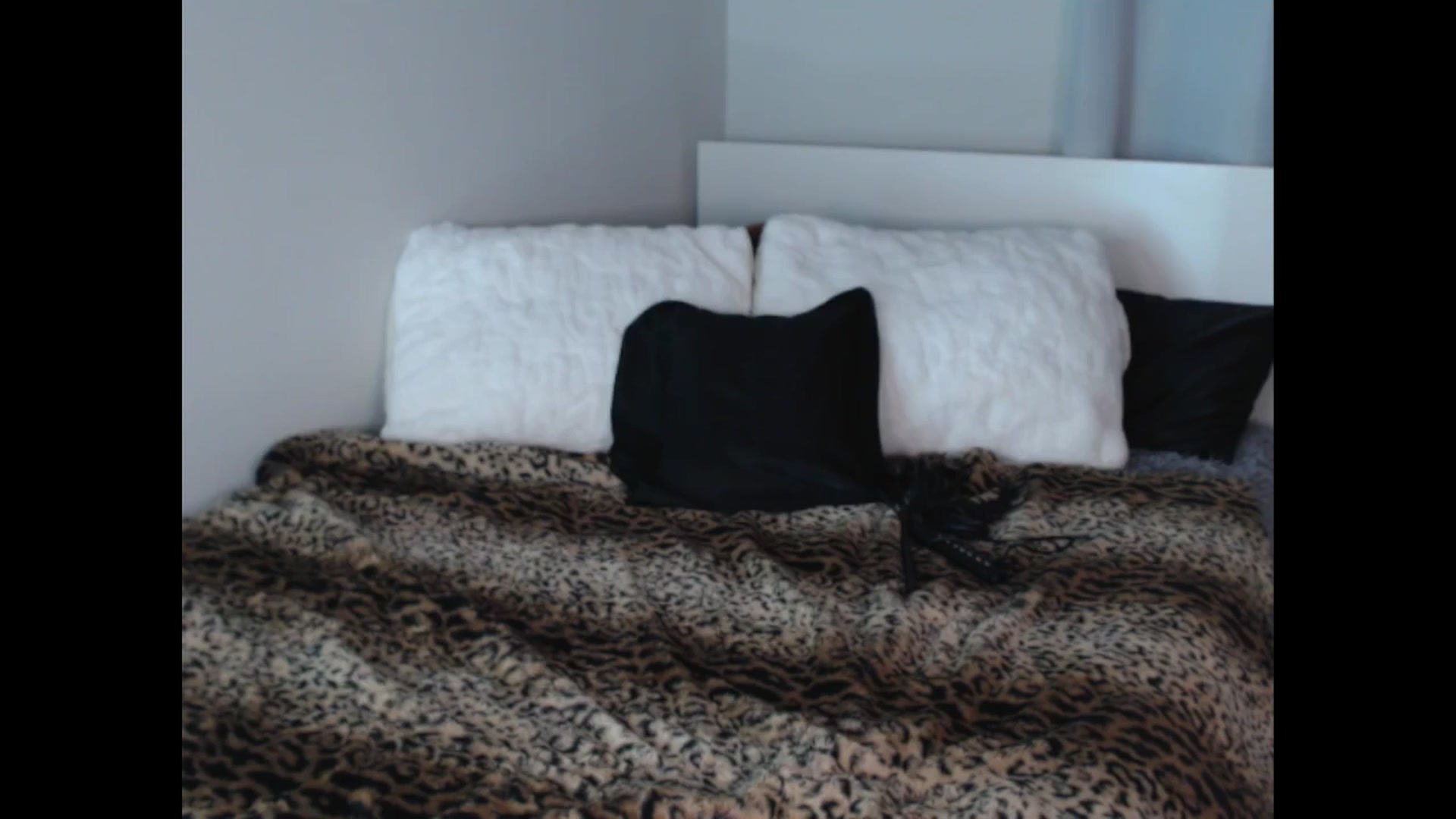 Gallery image thumbnail from Maddz_Jo's myfreecams stream on, 09/29/2025, 09:19 image 17 of 20