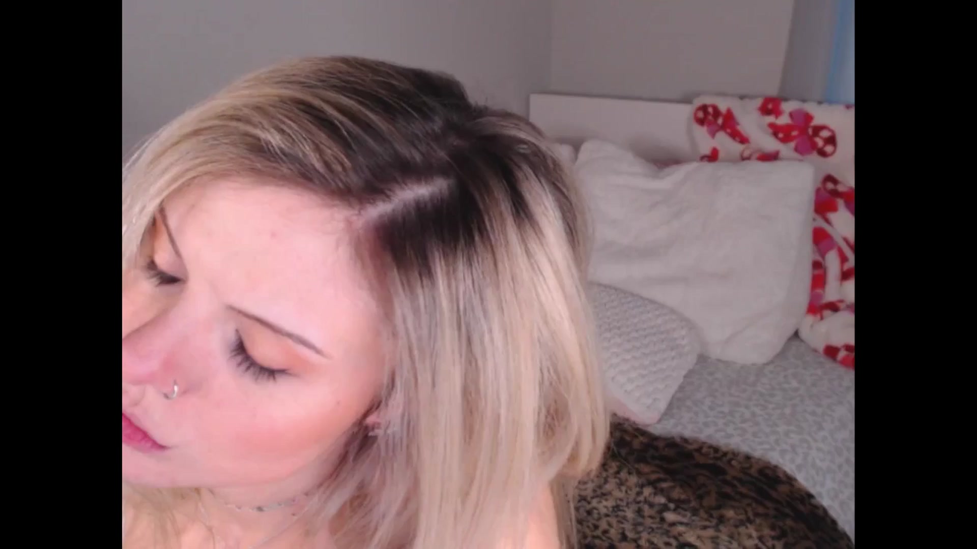 Gallery image thumbnail from Maddz_Jo's myfreecams stream on, 12/24/2025, 13:54 image 1 of 20