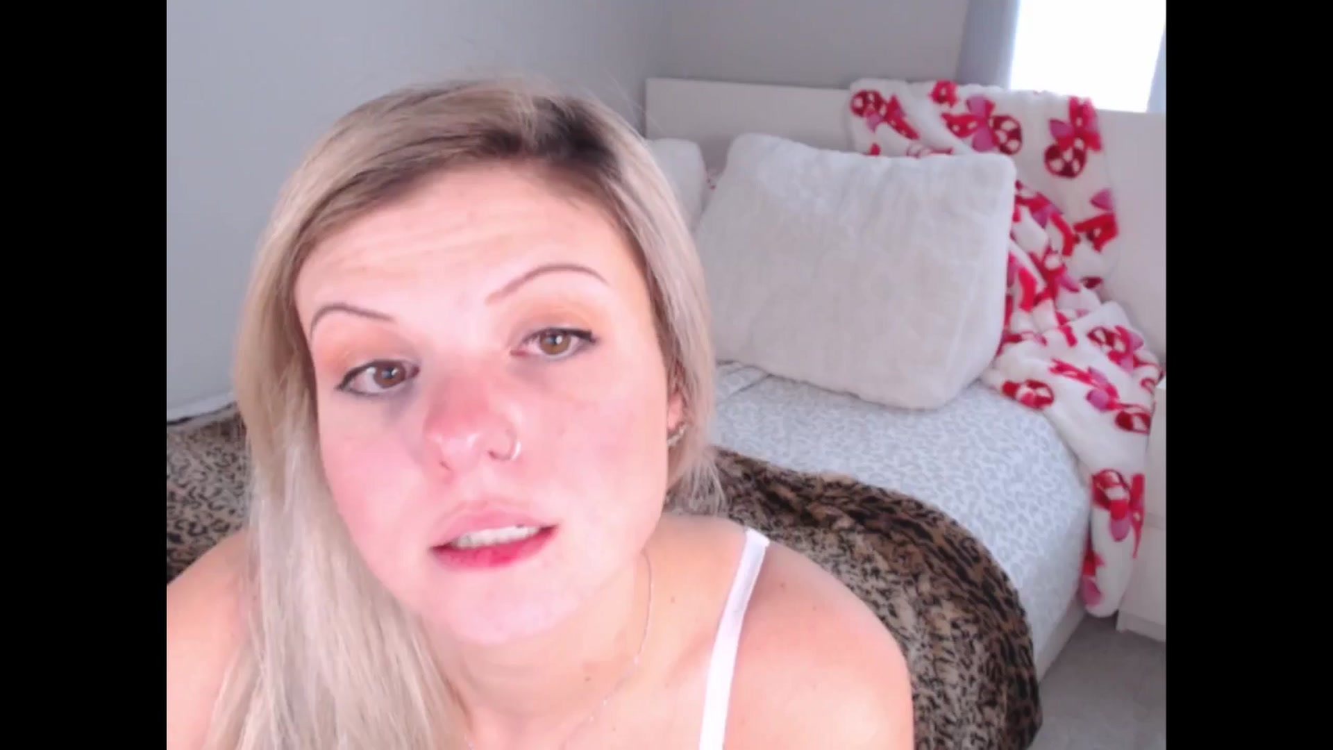 Gallery image thumbnail from Maddz_Jo's myfreecams stream on, 12/24/2025, 15:59 image 20 of 20