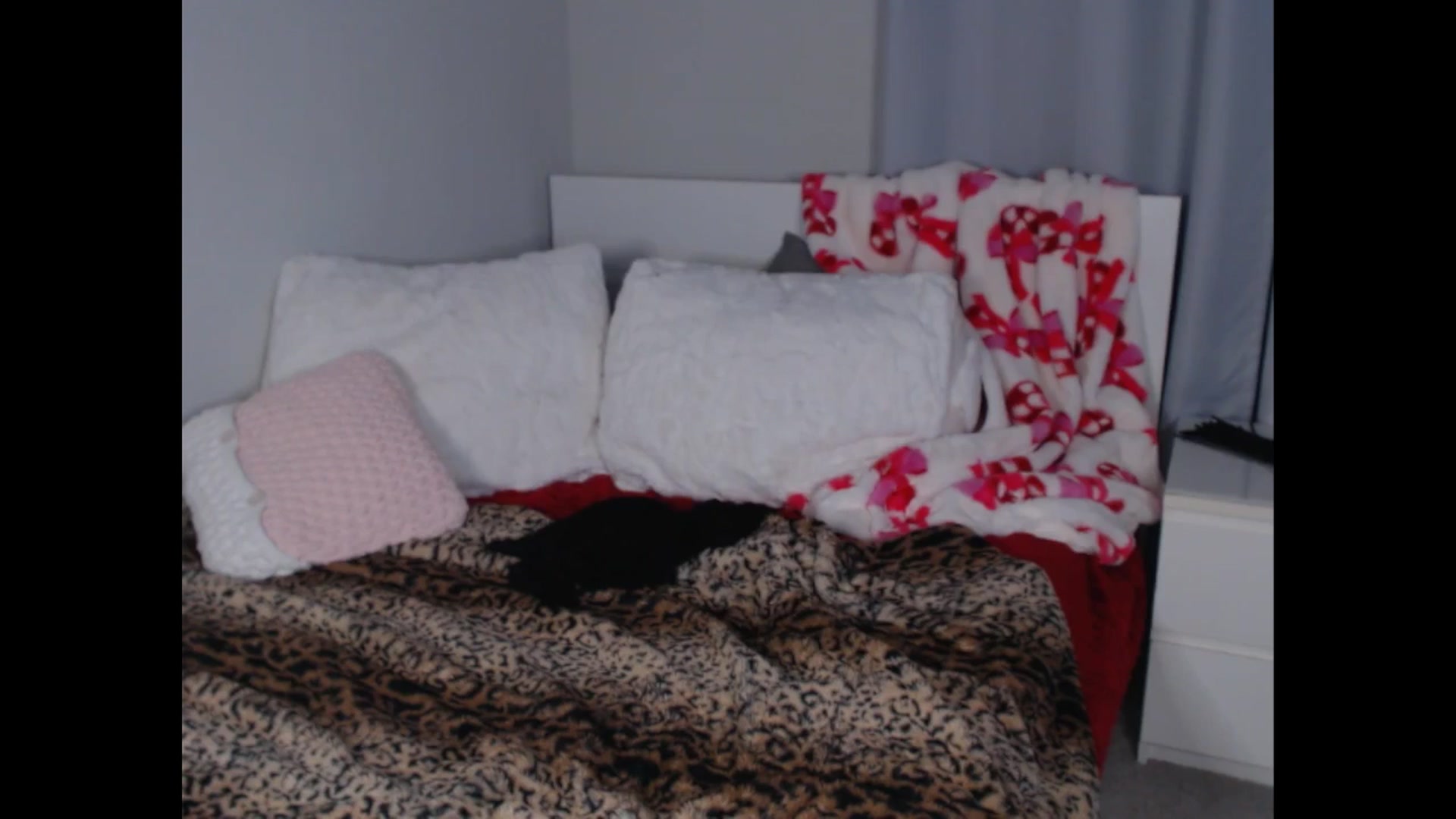 Gallery image thumbnail from Maddz_Jo's myfreecams stream on, 01/26/2026, 10:20 image 11 of 20