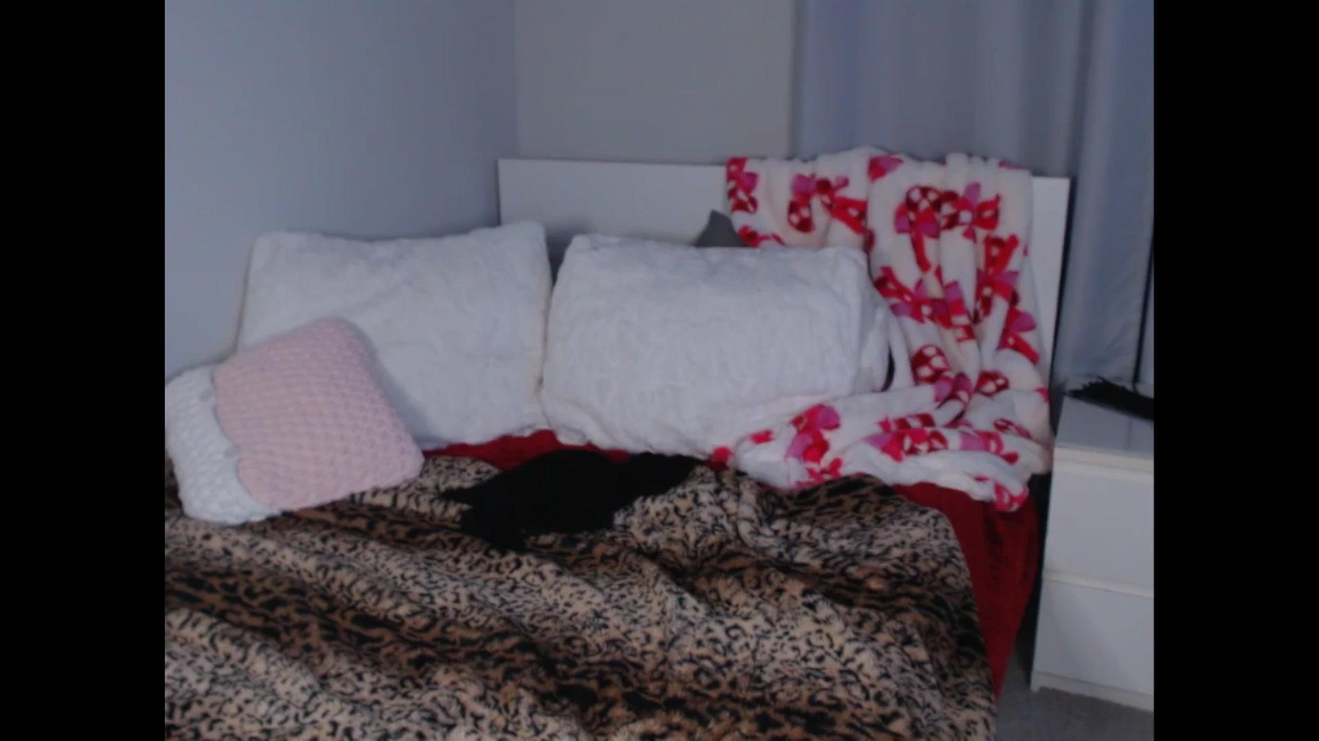 Gallery image thumbnail from Maddz_Jo's myfreecams stream on, 01/26/2026, 10:20 image 9 of 20