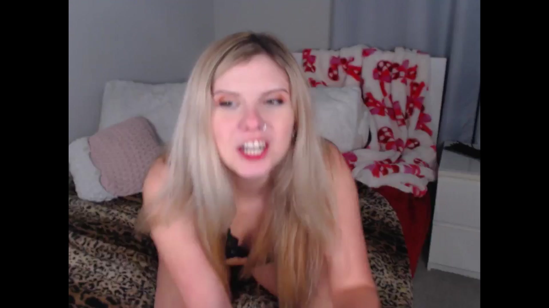Gallery image thumbnail from Maddz_Jo's myfreecams stream on, 01/26/2026, 10:20 image 4 of 20