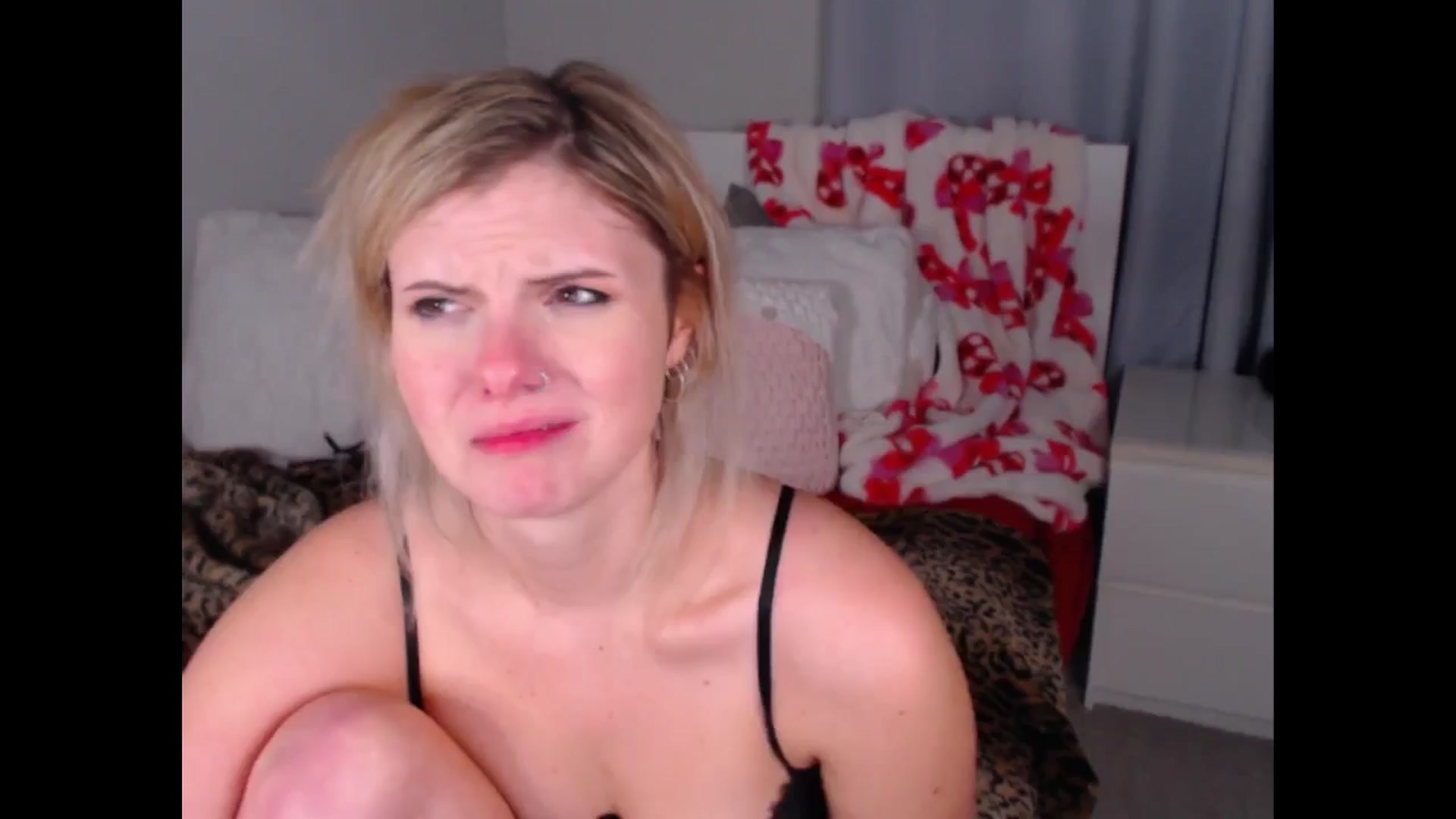 Gallery image thumbnail from Maddz_Jo's myfreecams stream on, 01/26/2026, 12:18 image 12 of 20