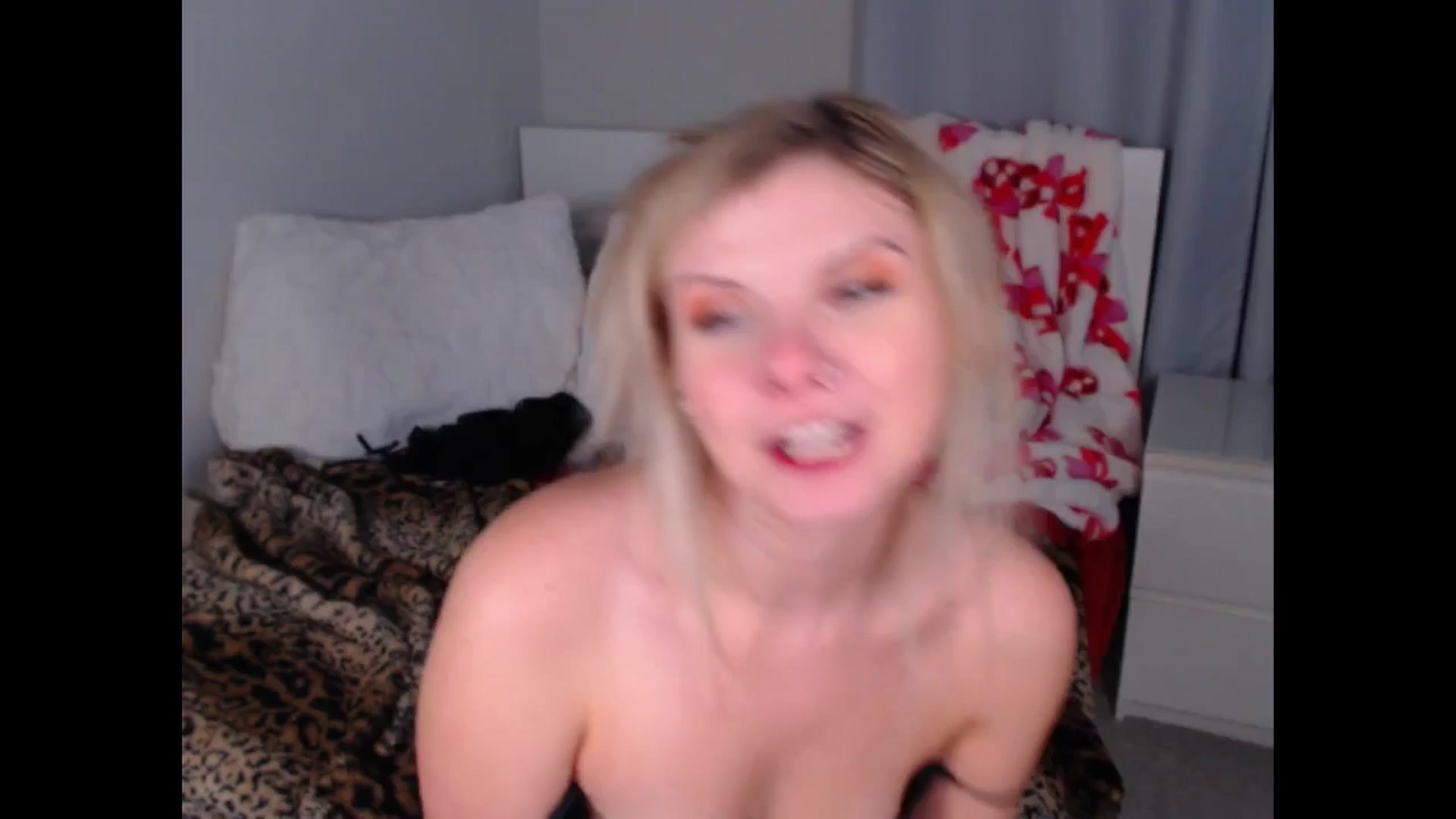 Gallery image thumbnail from Maddz_Jo's myfreecams stream on, 01/26/2026, 12:18 image 7 of 20