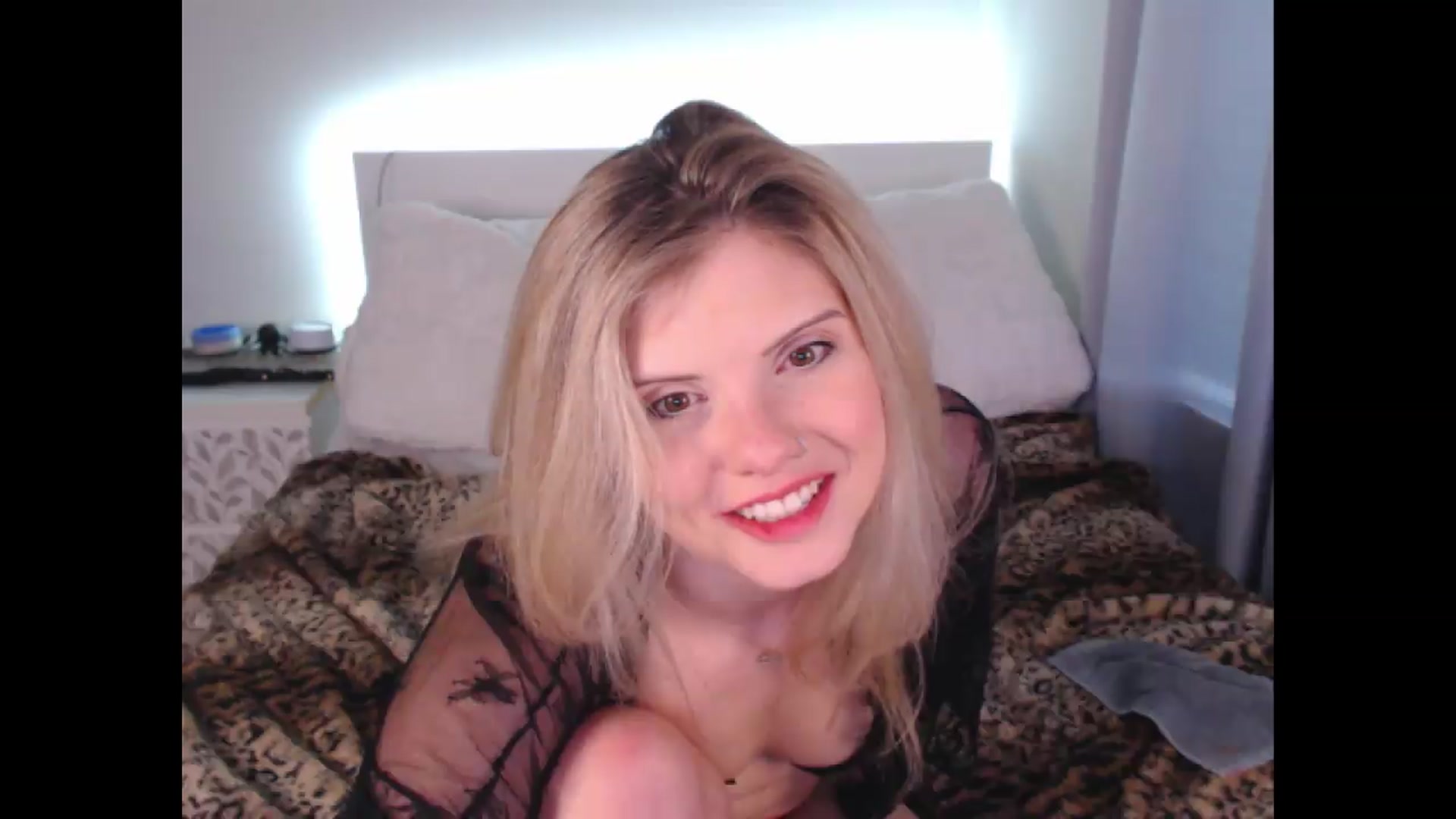 Gallery image thumbnail from Maddz_Jo's myfreecams stream on, 05/22/2026, 12:36 image 16 of 20