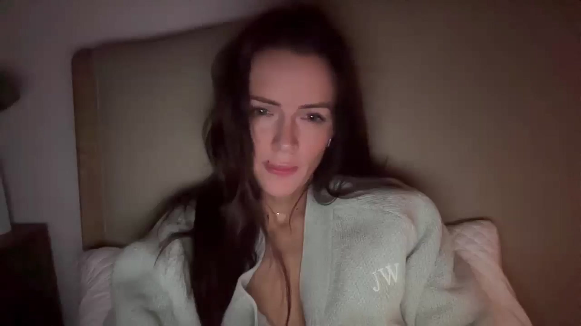Gallery image thumbnail from MadeYouMissMe's myfreecams stream on, 03/29/2025, 23:47 image 10 of 20