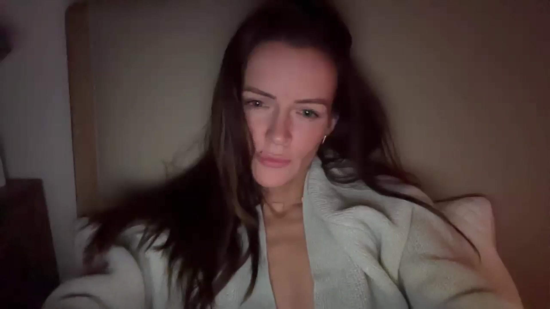 Gallery image thumbnail from MadeYouMissMe's myfreecams stream on, 03/30/2025, 24:33 image 5 of 20