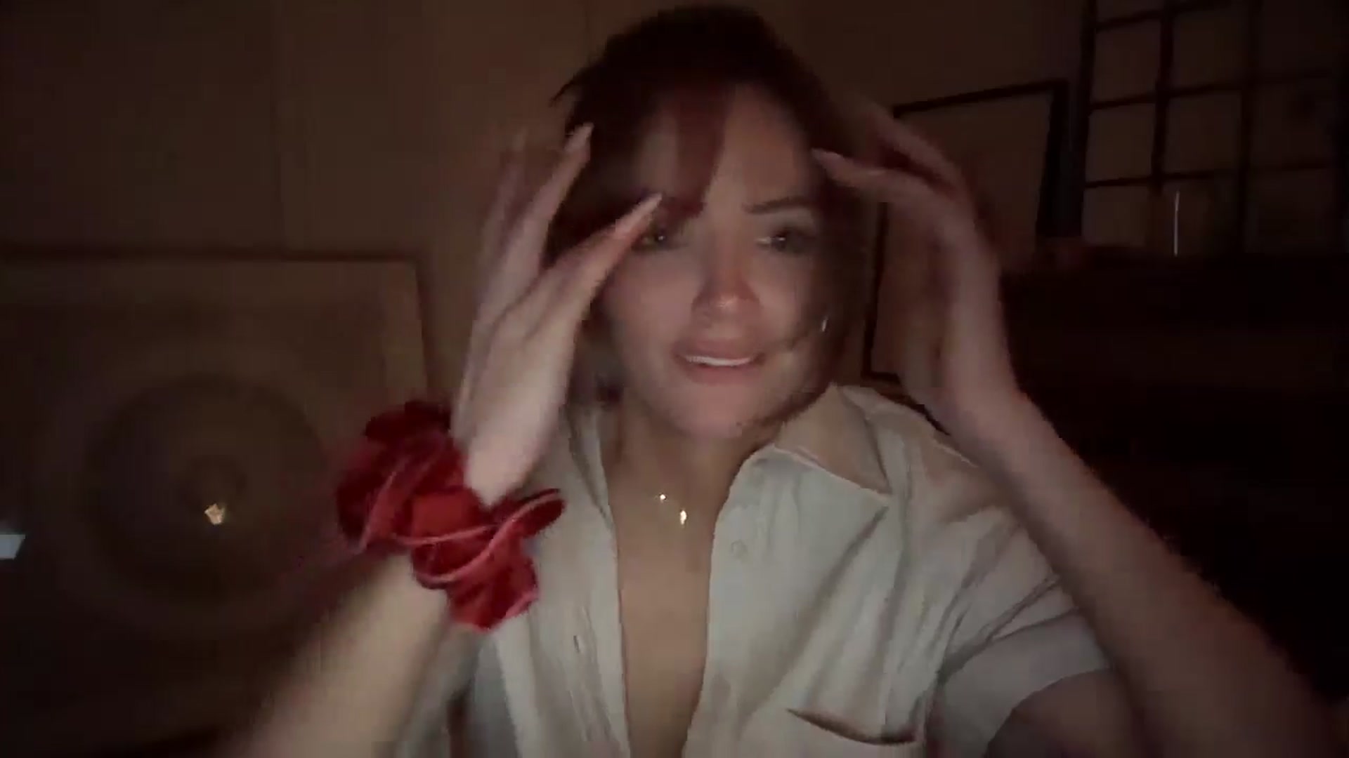 Gallery image thumbnail from MadeYouMissMe's myfreecams stream on, 04/05/2025, 23:30 image 18 of 20