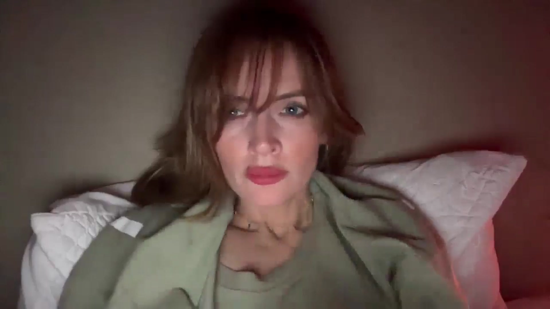 Gallery image thumbnail from MadeYouMissMe's myfreecams stream on, 04/13/2025, 24:42 image 19 of 20