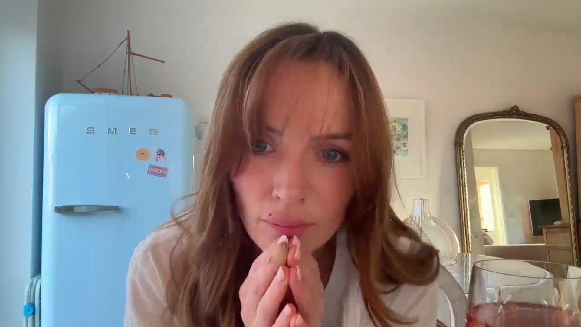 Gallery image thumbnail from MadeYouMissMe's myfreecams stream on, 04/16/2025, 21:10 image 7 of 20